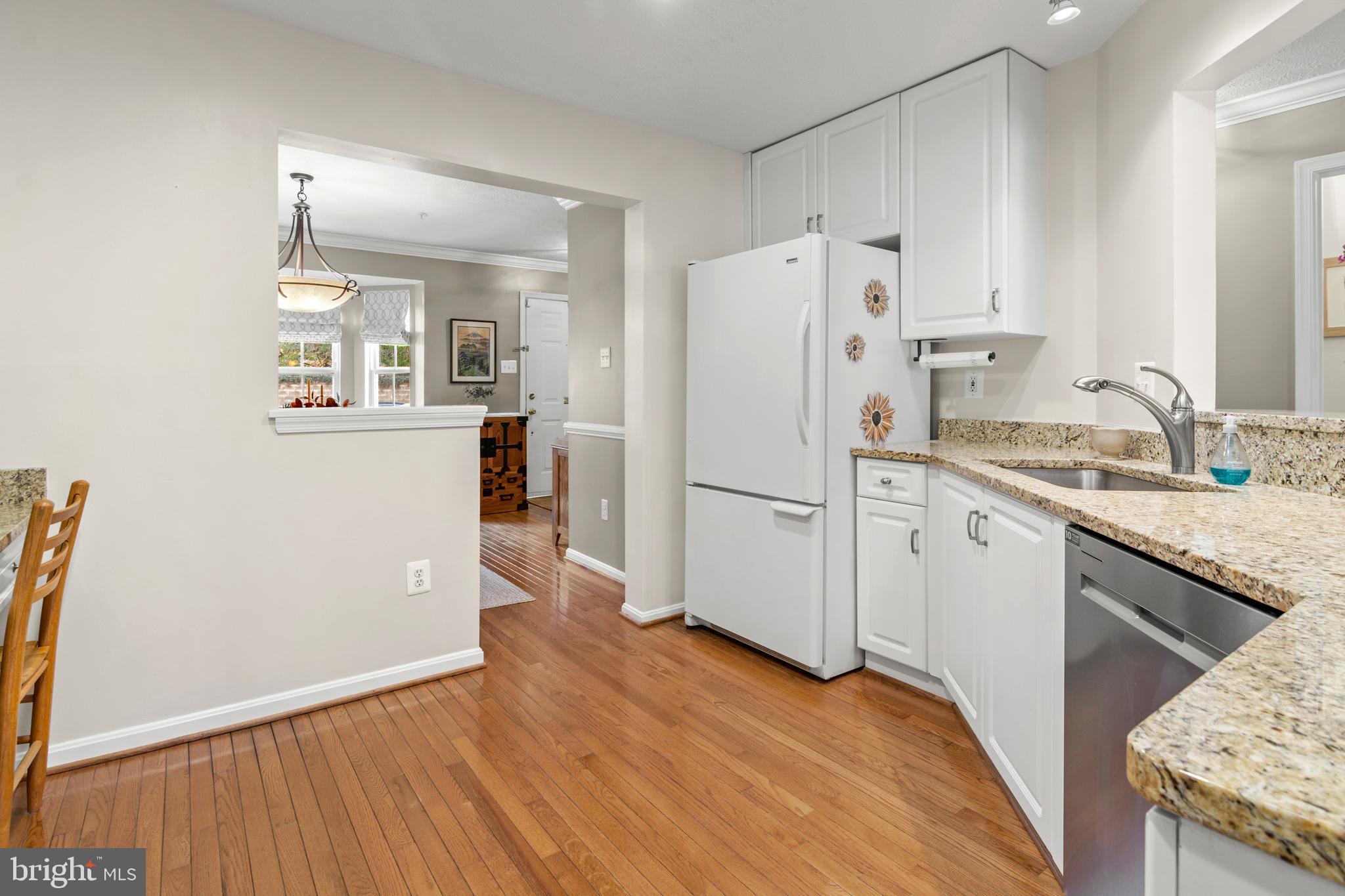 FALCON CREST - Residential