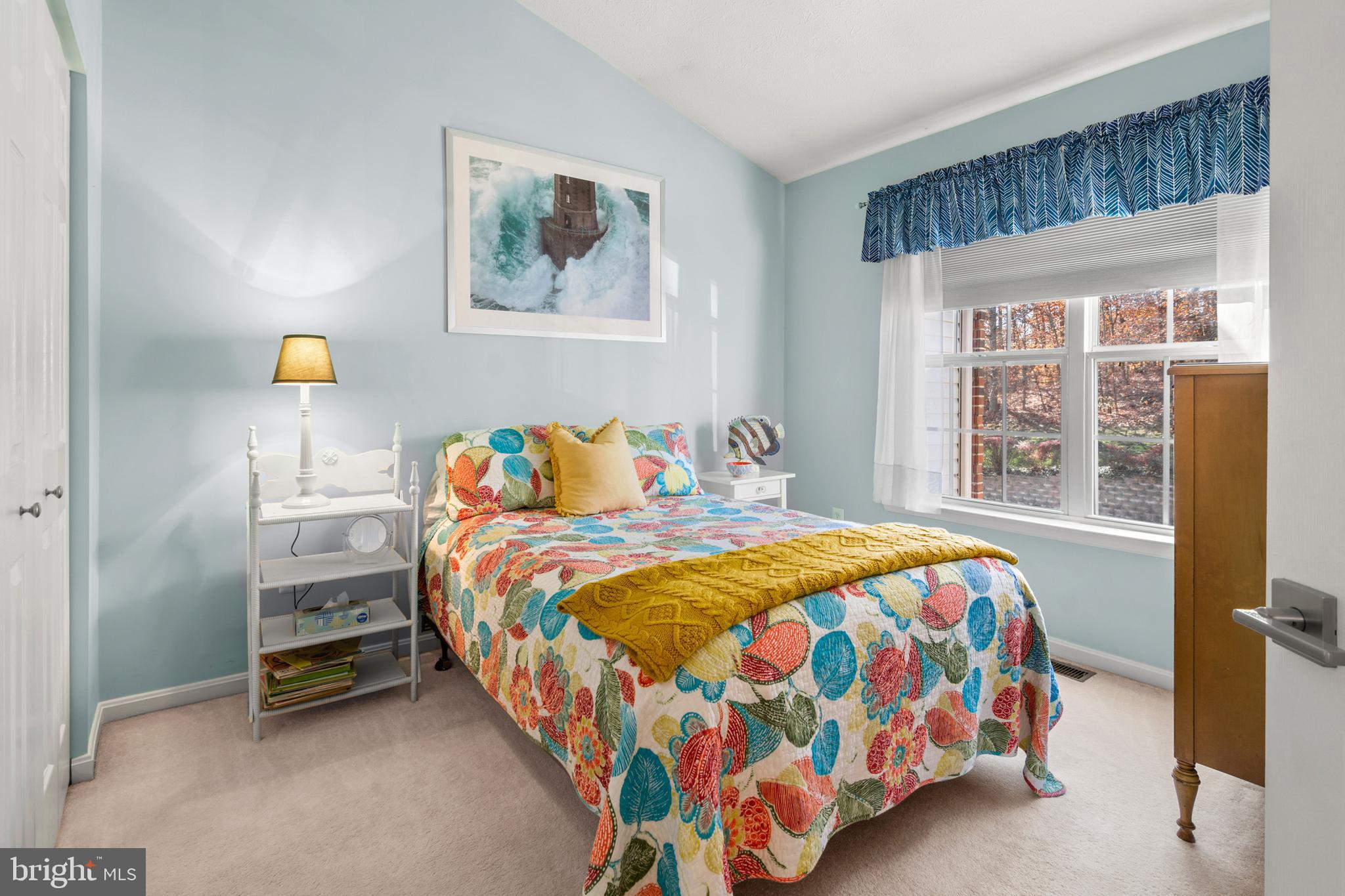 FALCON CREST - Residential