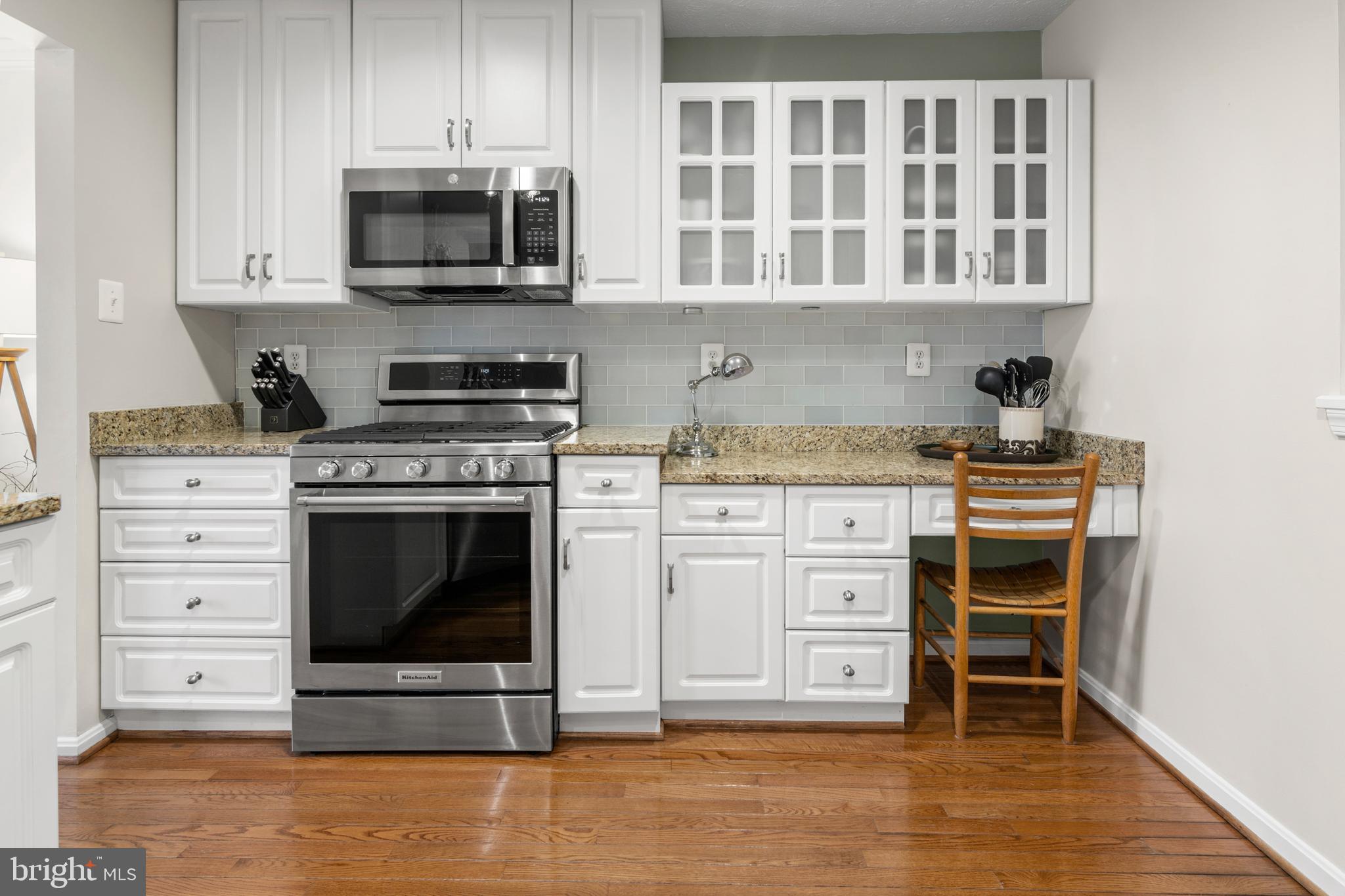 FALCON CREST - Residential