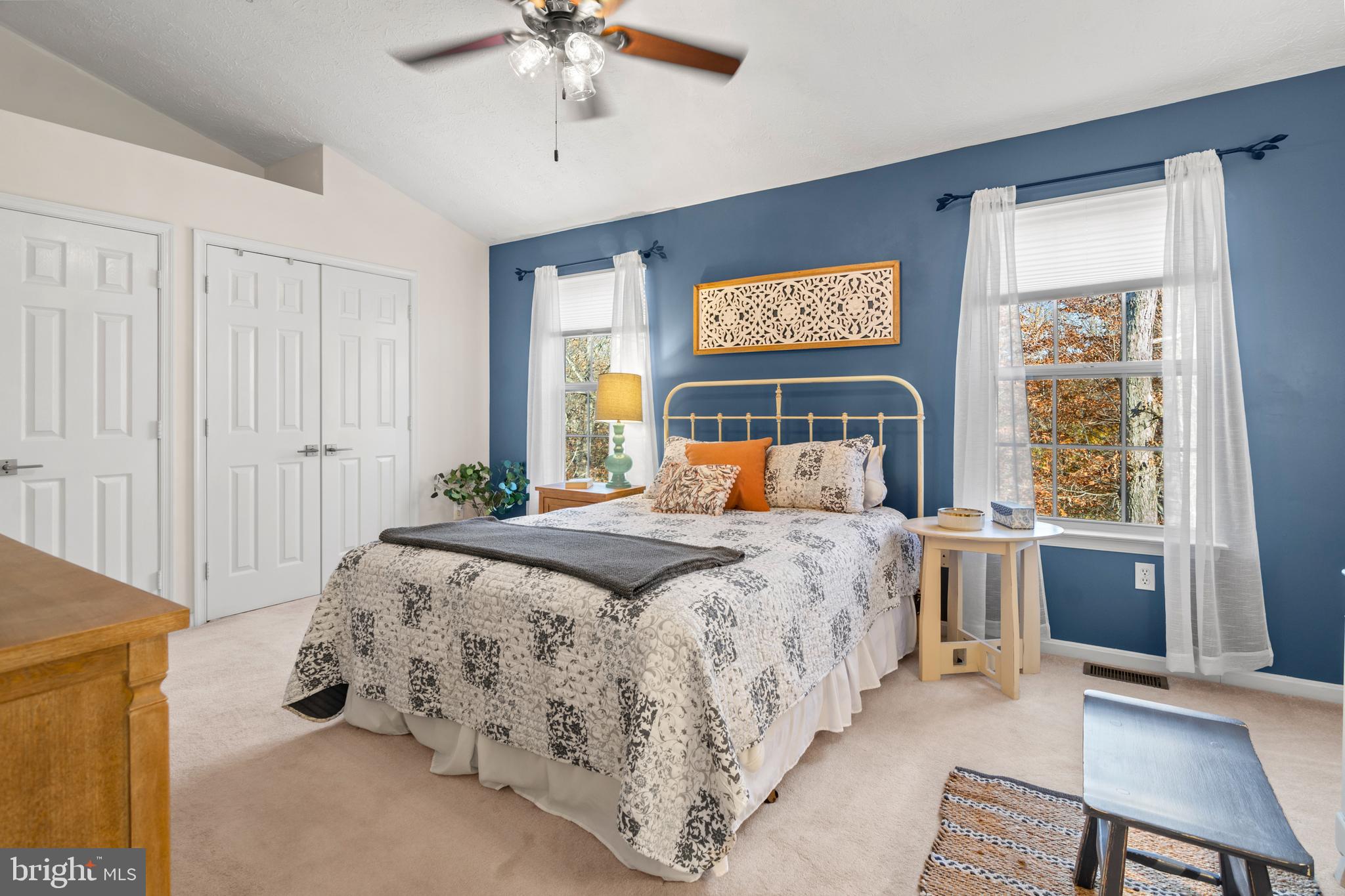 FALCON CREST - Residential