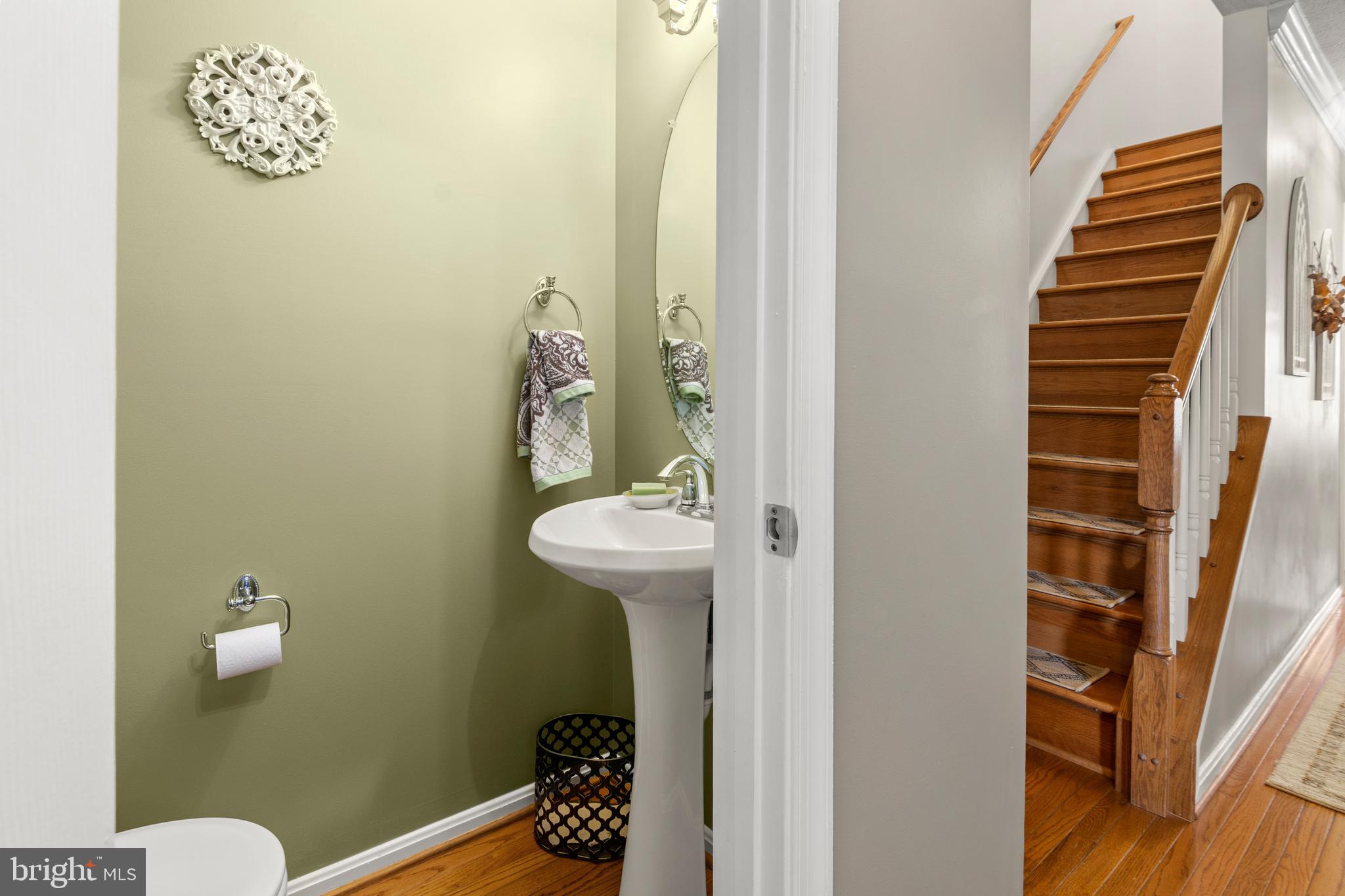 FALCON CREST - Residential