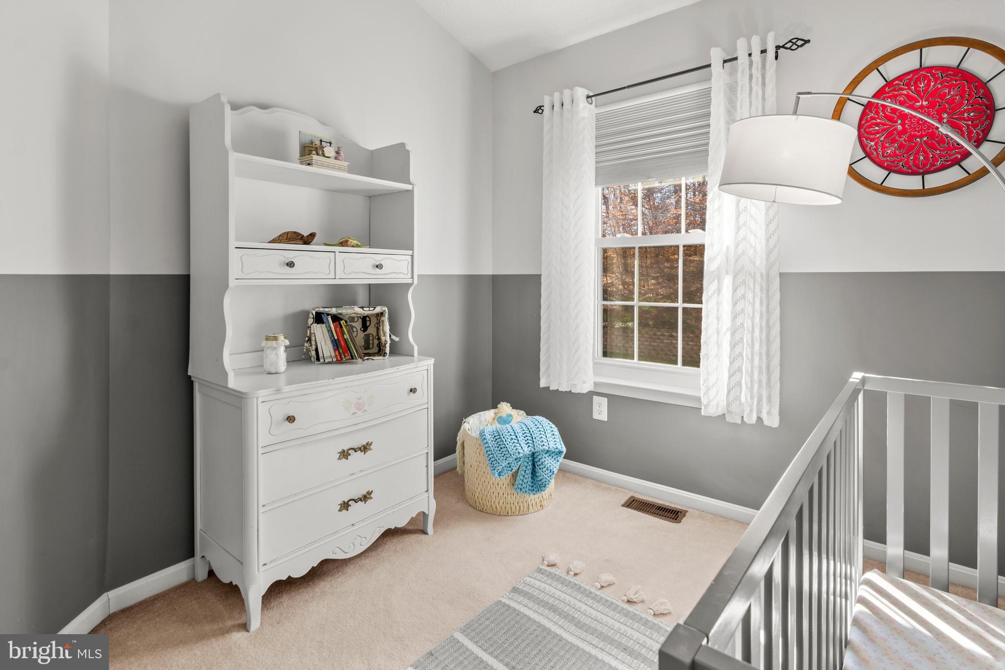 FALCON CREST - Residential