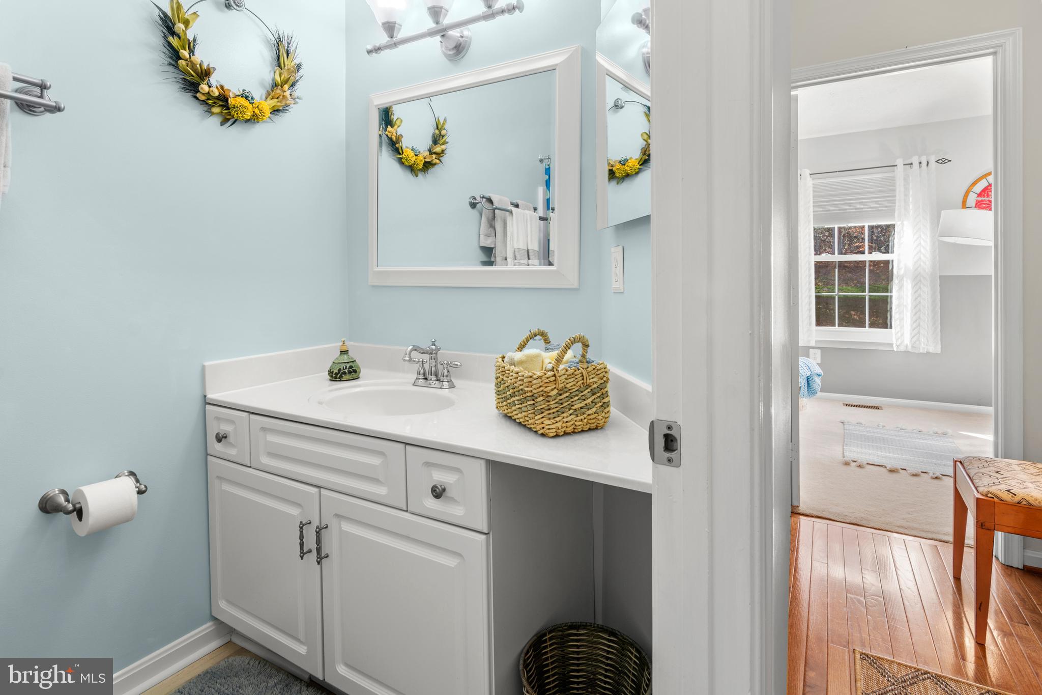 FALCON CREST - Residential