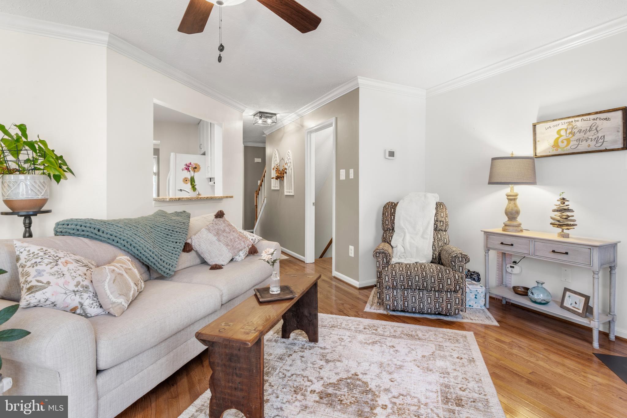 FALCON CREST - Residential