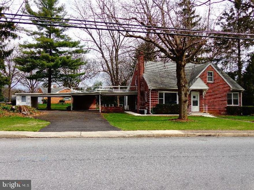 Lovingly lived in since 1953 and ready for a new owner. Original one owner home in one of Carlisle?s finest neighborhoods. Conveniently located to shopping, medical facilities, and easy access to major highways. Four bedrooms, 2.5 baths. Hardwood flooring throughout most of the house. Large living room with wood burning fireplace. Enjoy the summer breezes under the covered patio, attached to the 2 car carport with attached storage building. Circular driveway for plenty of off street parking