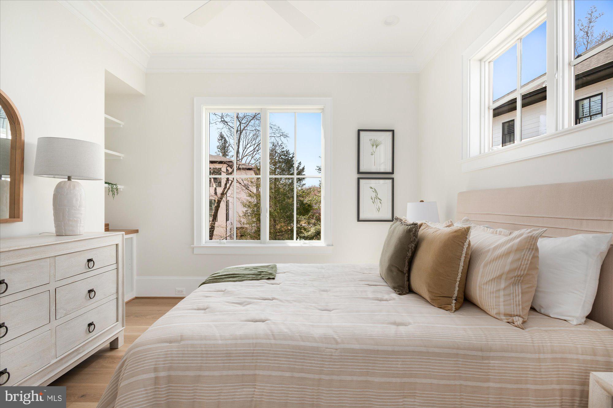 GOLF CLUB MANOR - Residential