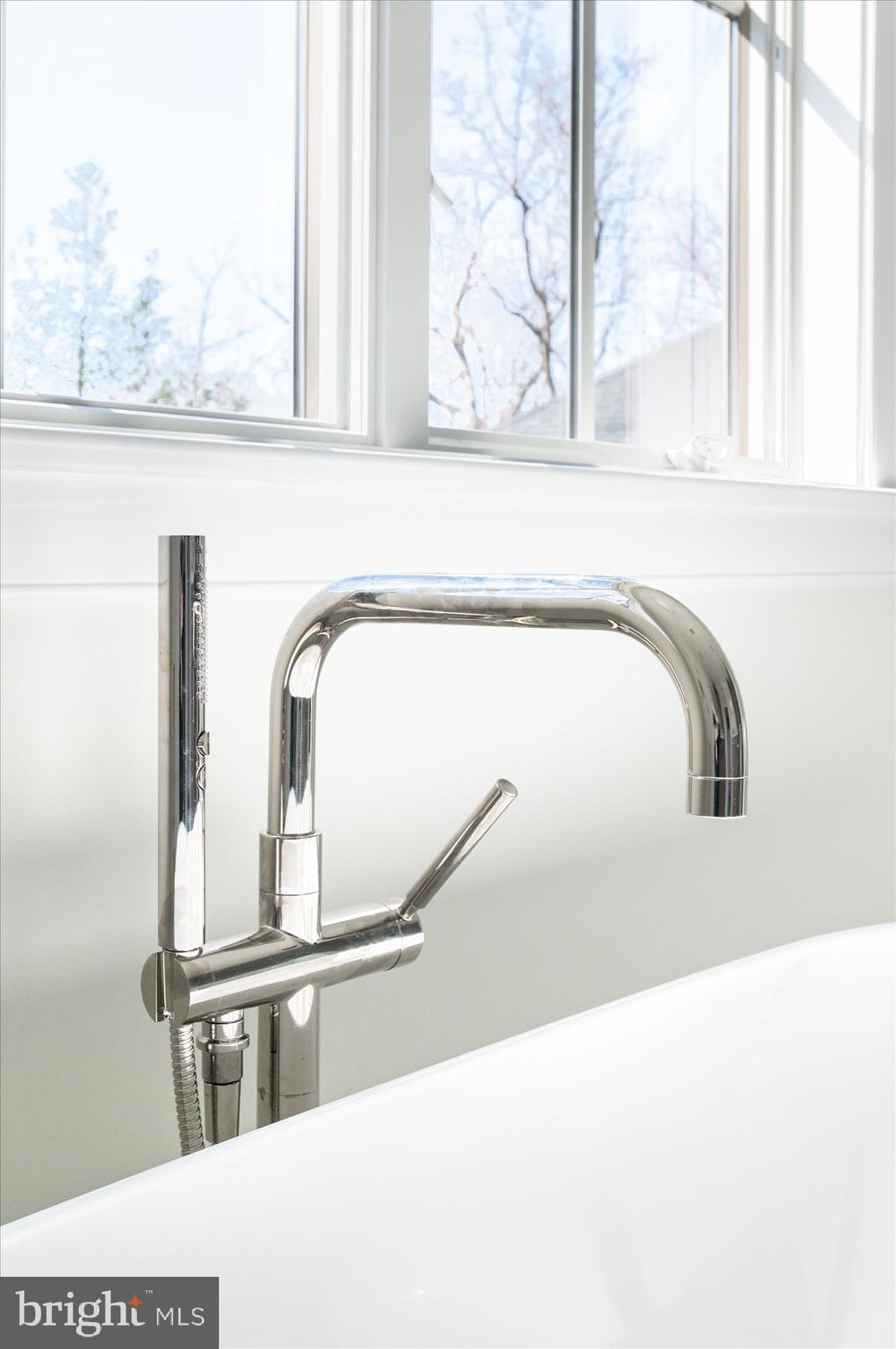 GOLF CLUB MANOR - Residential