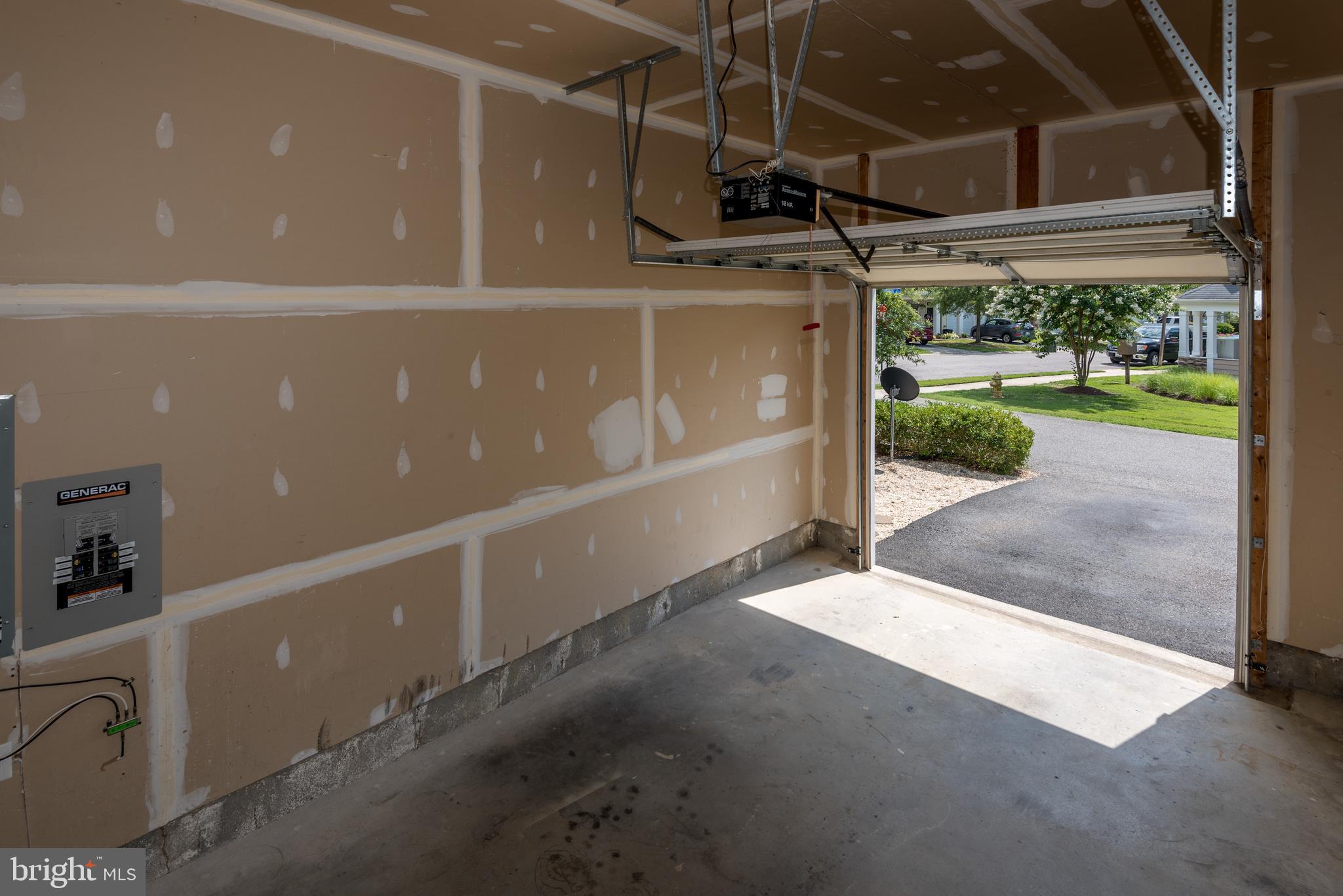 DAHLIA PARK OF WILDEWOOD - Residential