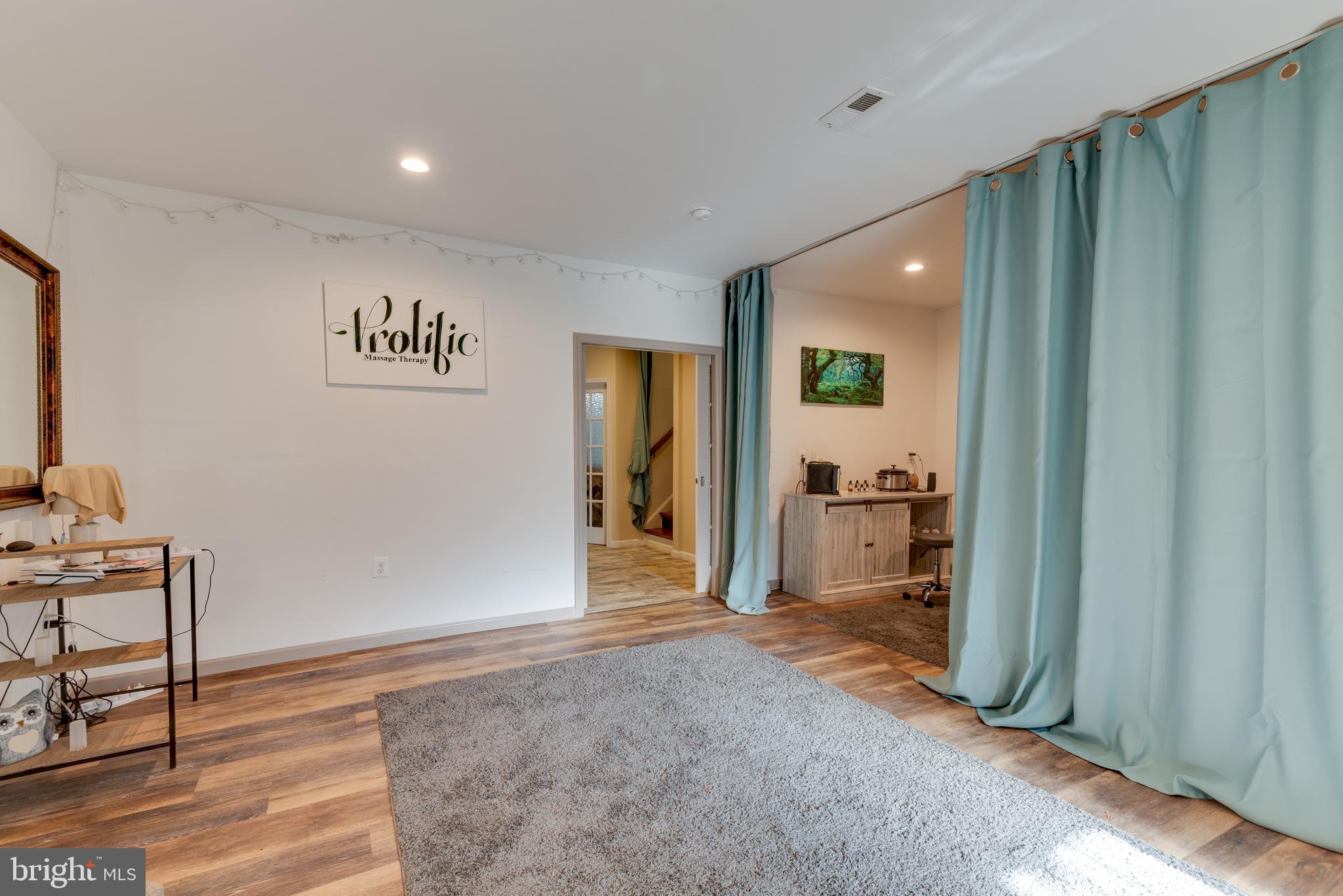 DAHLIA PARK OF WILDEWOOD - Residential