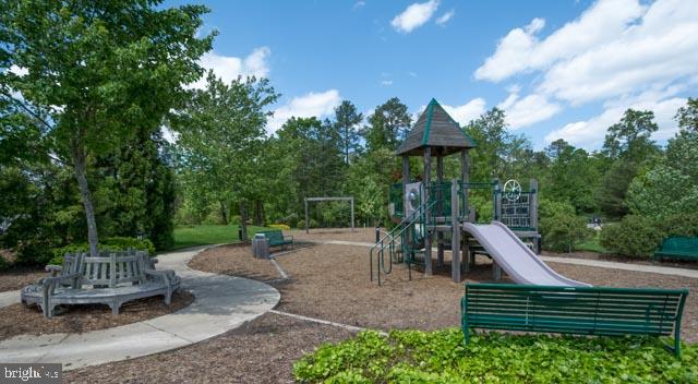 DAHLIA PARK OF WILDEWOOD - Residential