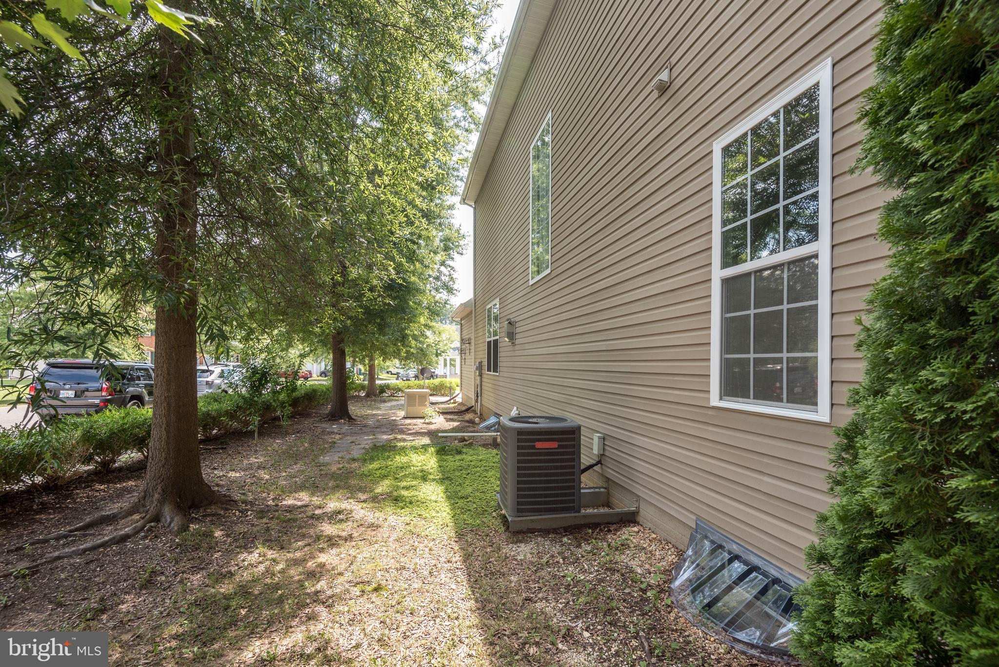 DAHLIA PARK OF WILDEWOOD - Residential