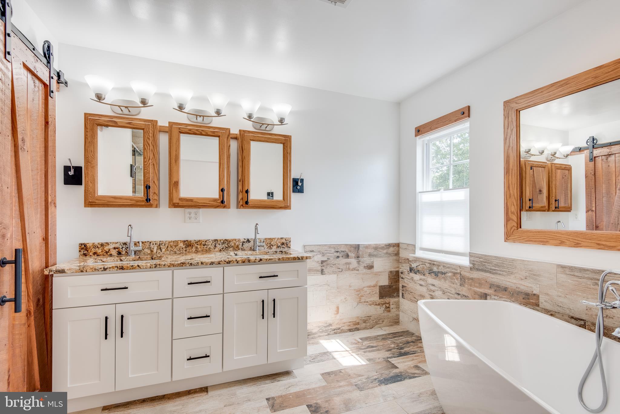 DAHLIA PARK OF WILDEWOOD - Residential