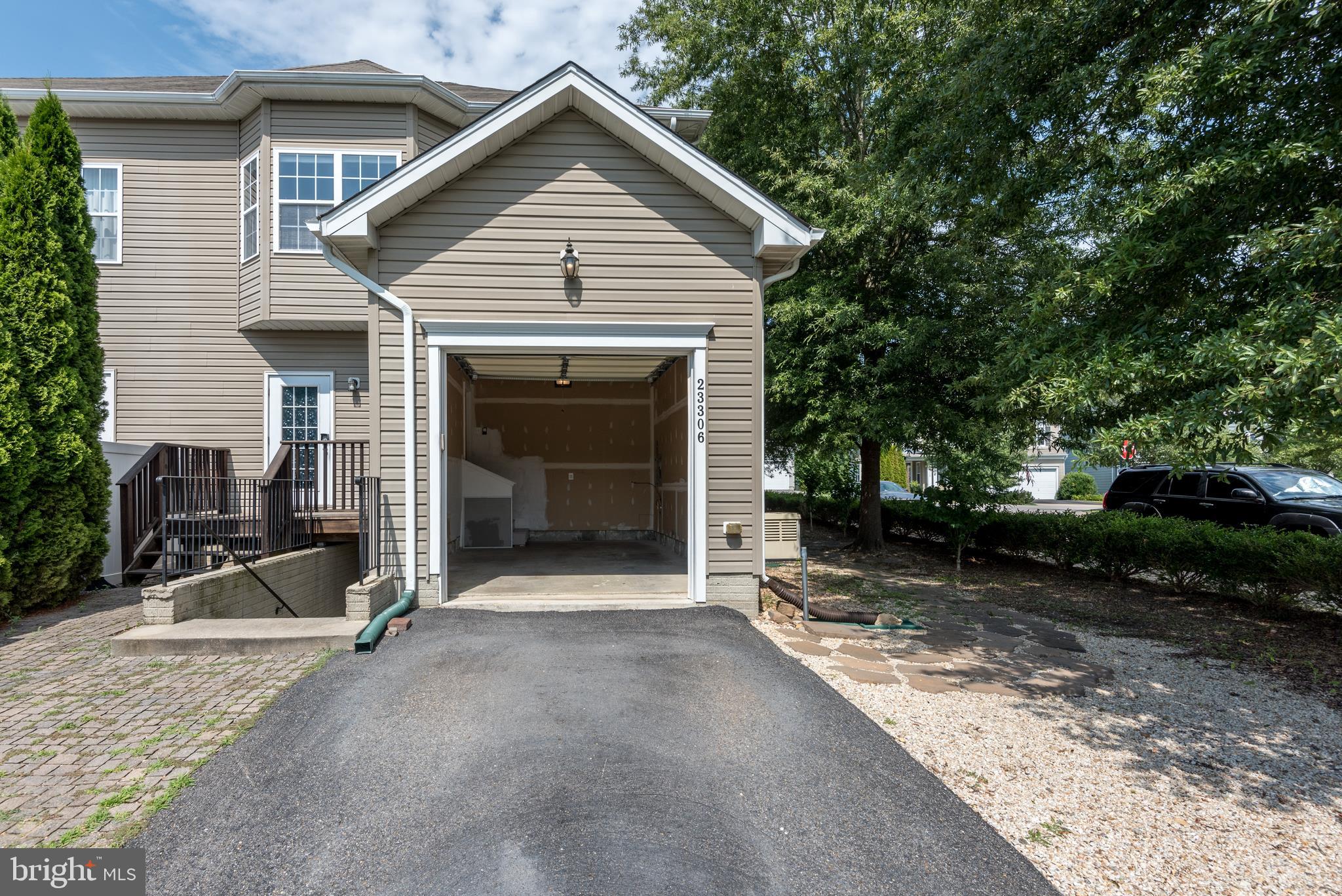 DAHLIA PARK OF WILDEWOOD - Residential