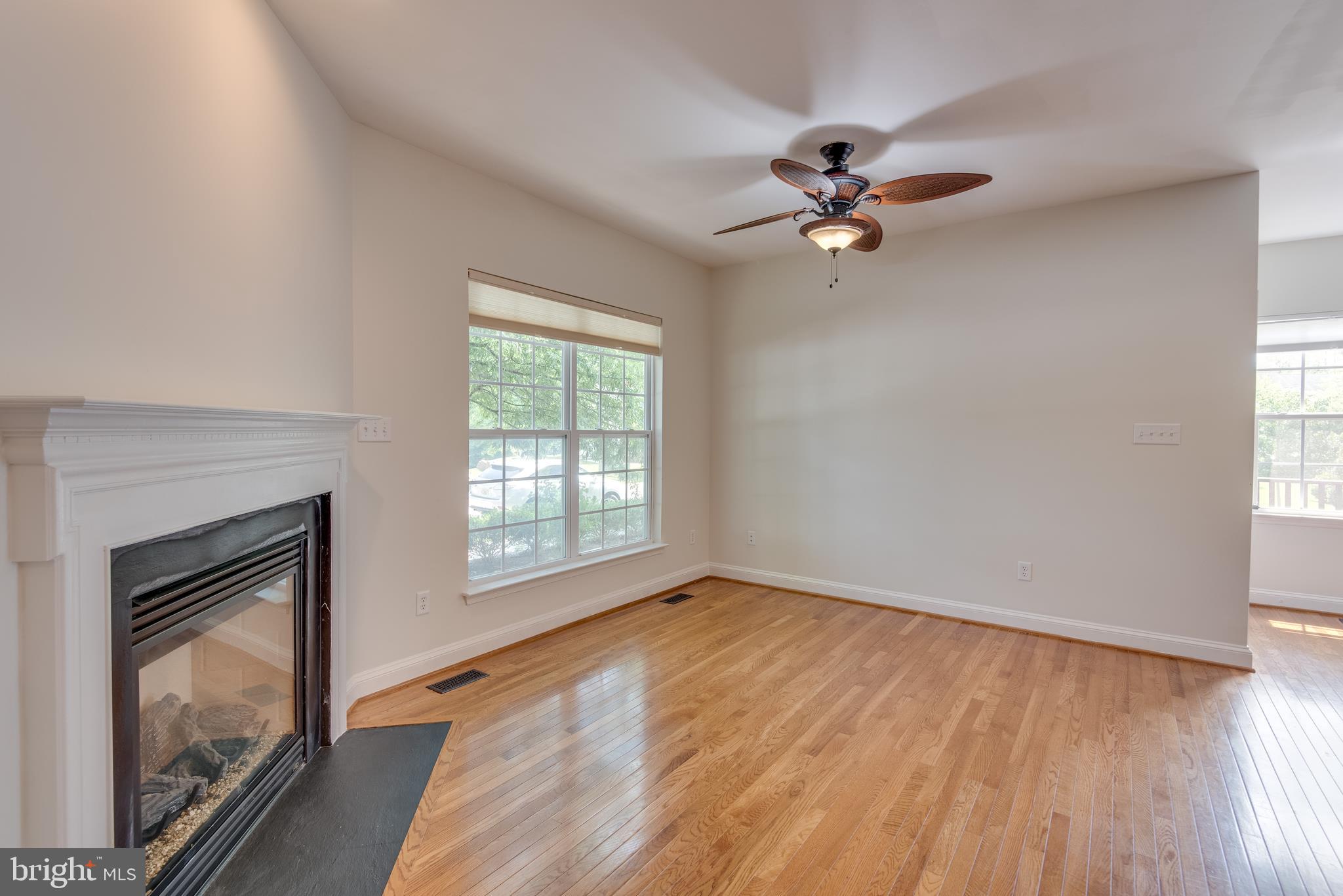 DAHLIA PARK OF WILDEWOOD - Residential