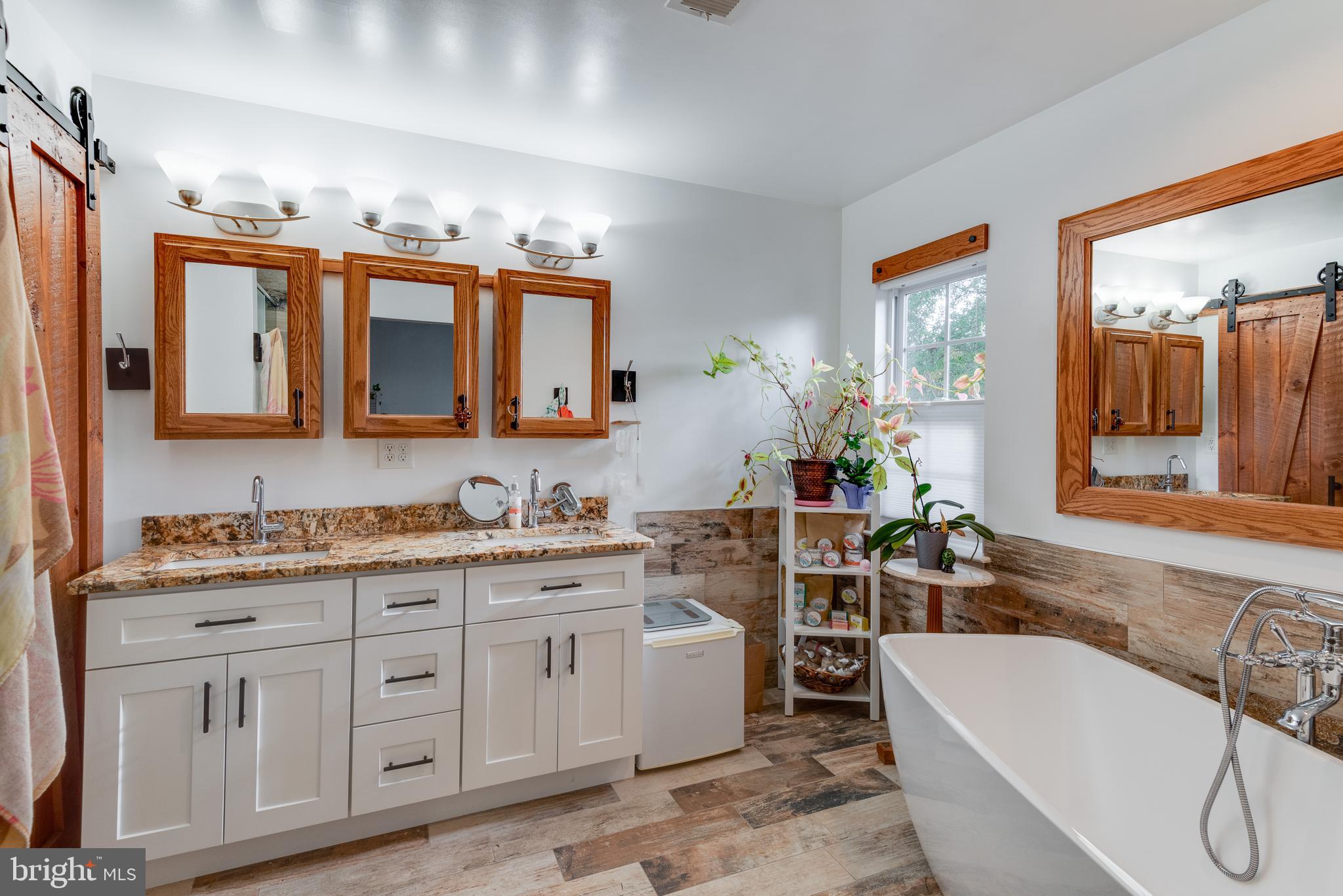 DAHLIA PARK OF WILDEWOOD - Residential