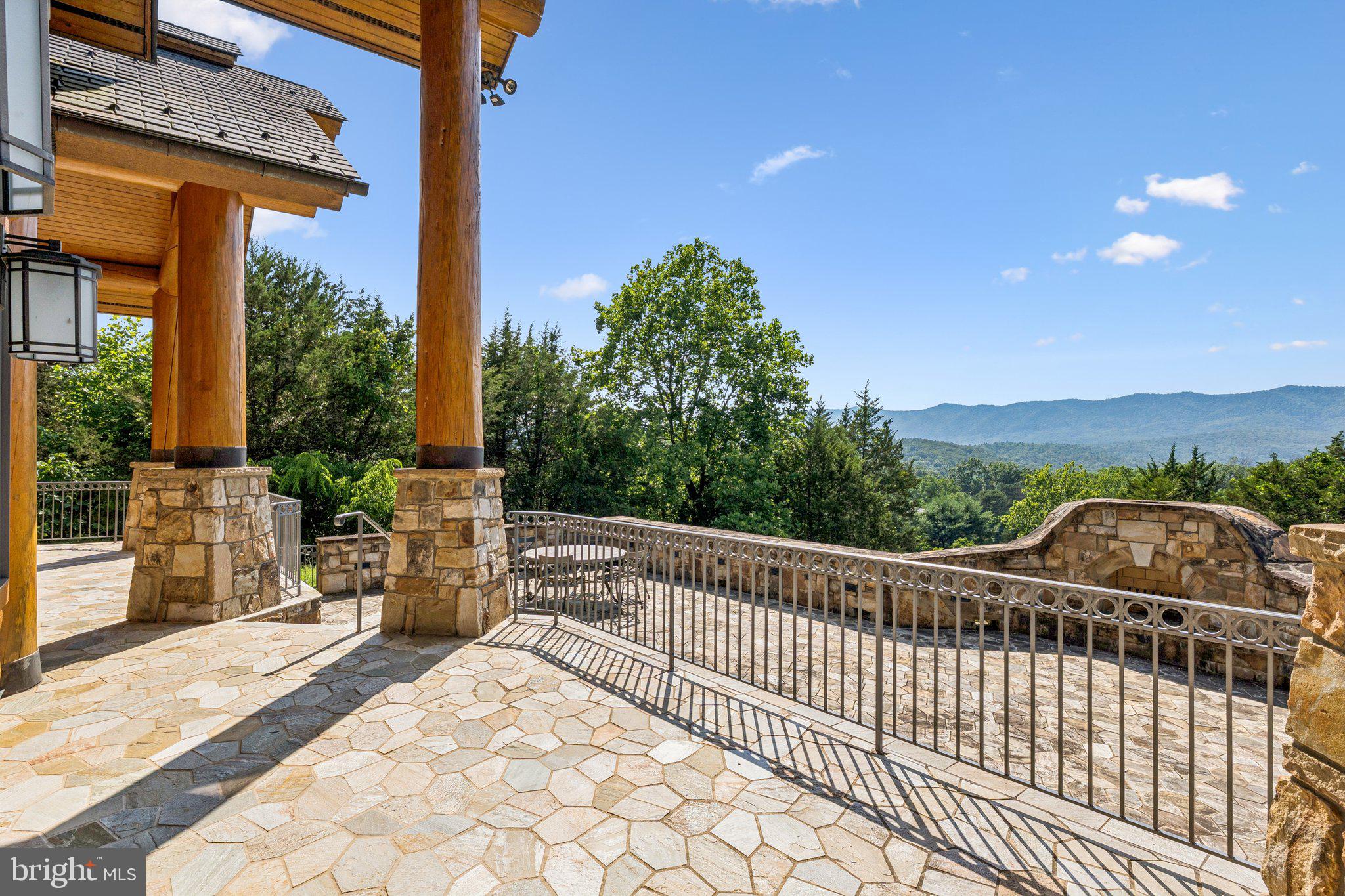 RILEYVILLE - Residential