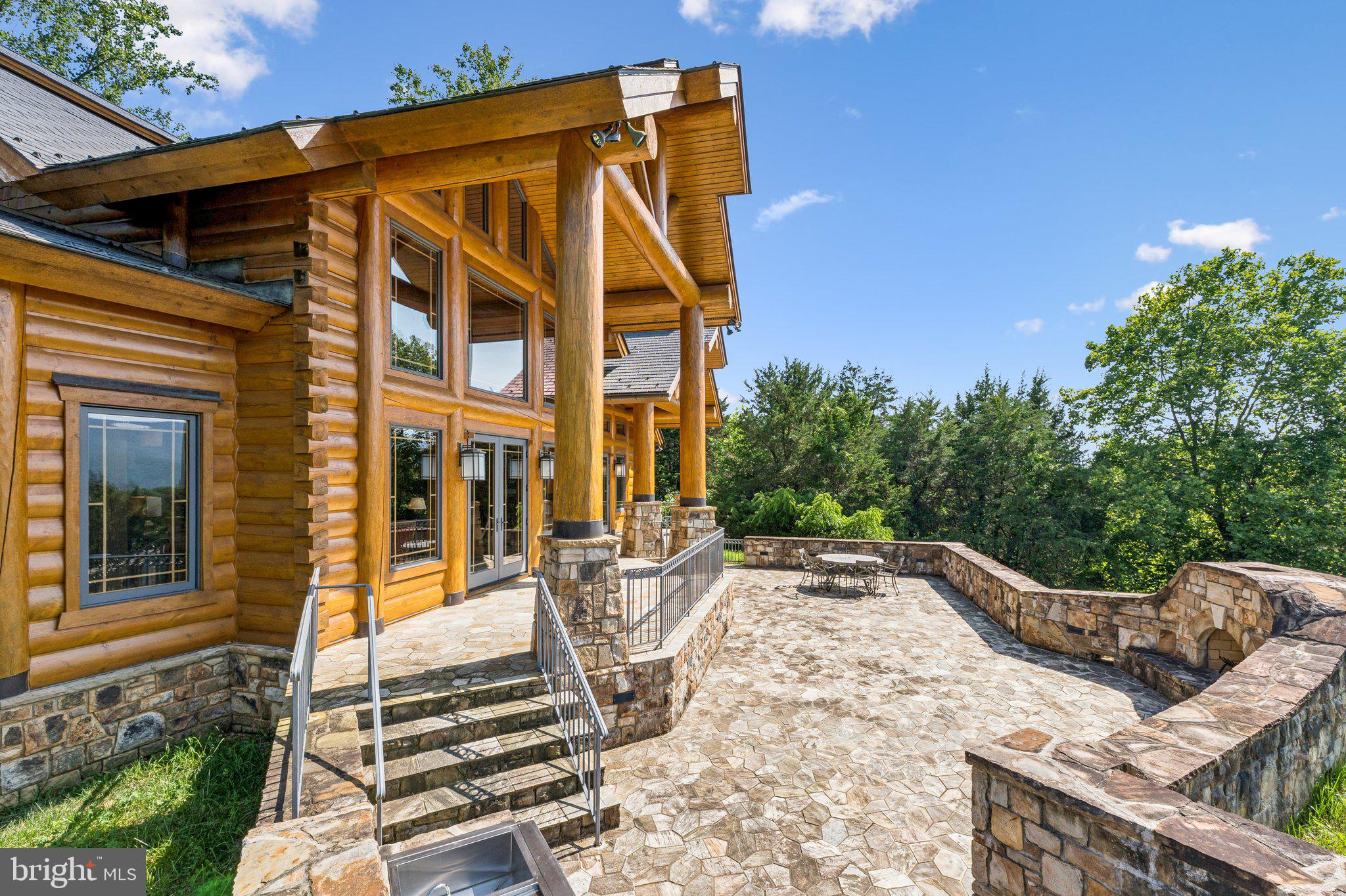 RILEYVILLE - Residential