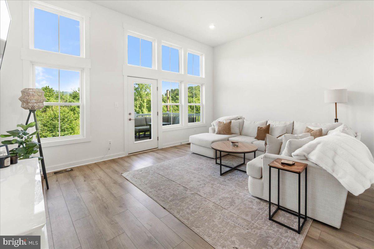 GAMBRILL VIEW - Residential