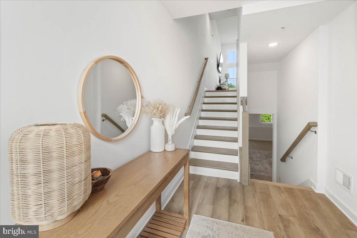 GAMBRILL VIEW - Residential