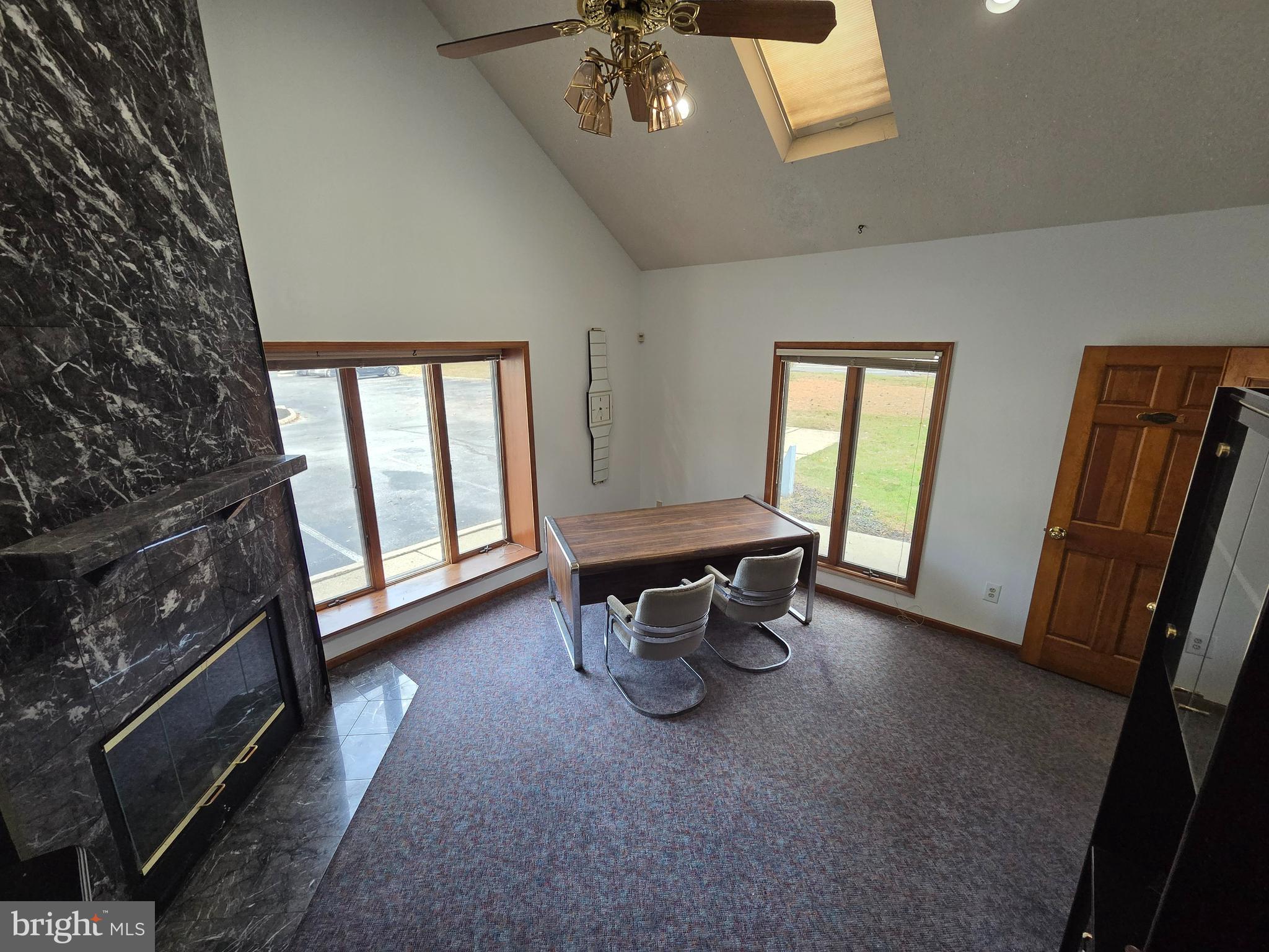 146 LAKEVIEW DRIVE S 303