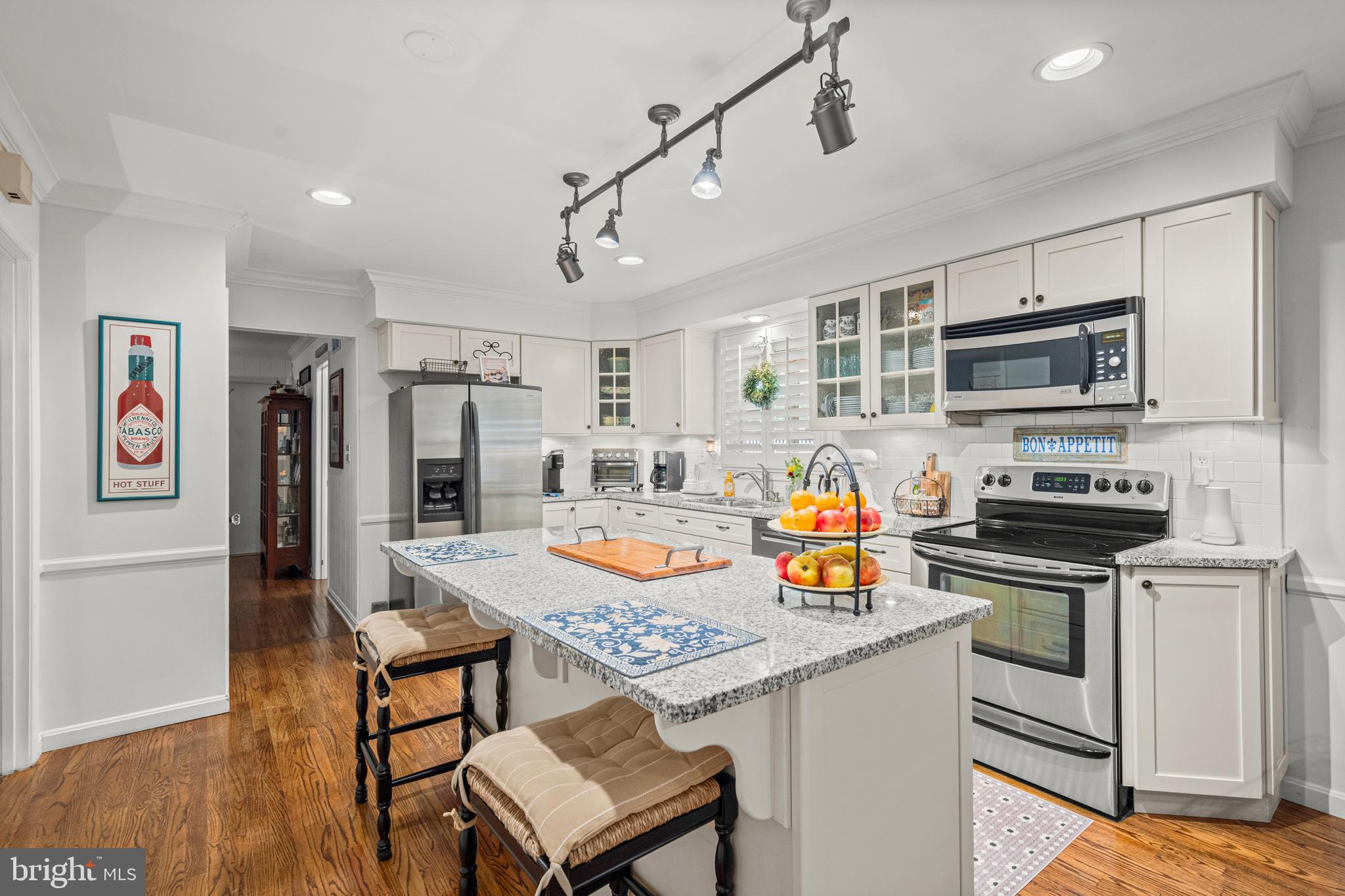 MOUNT HEBRON - Residential