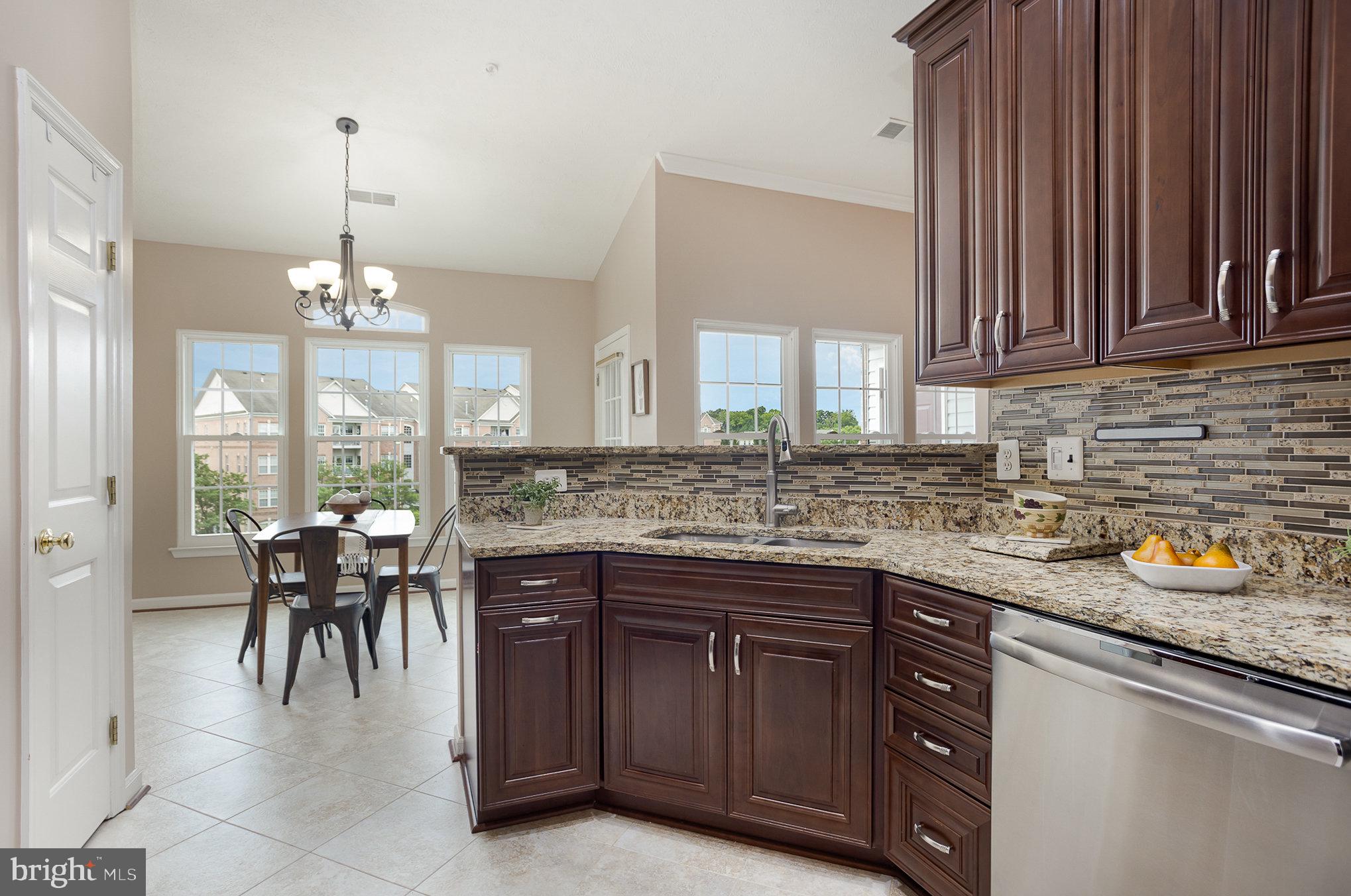 WINDSOR AT PERRY HALL FARMS - Residential