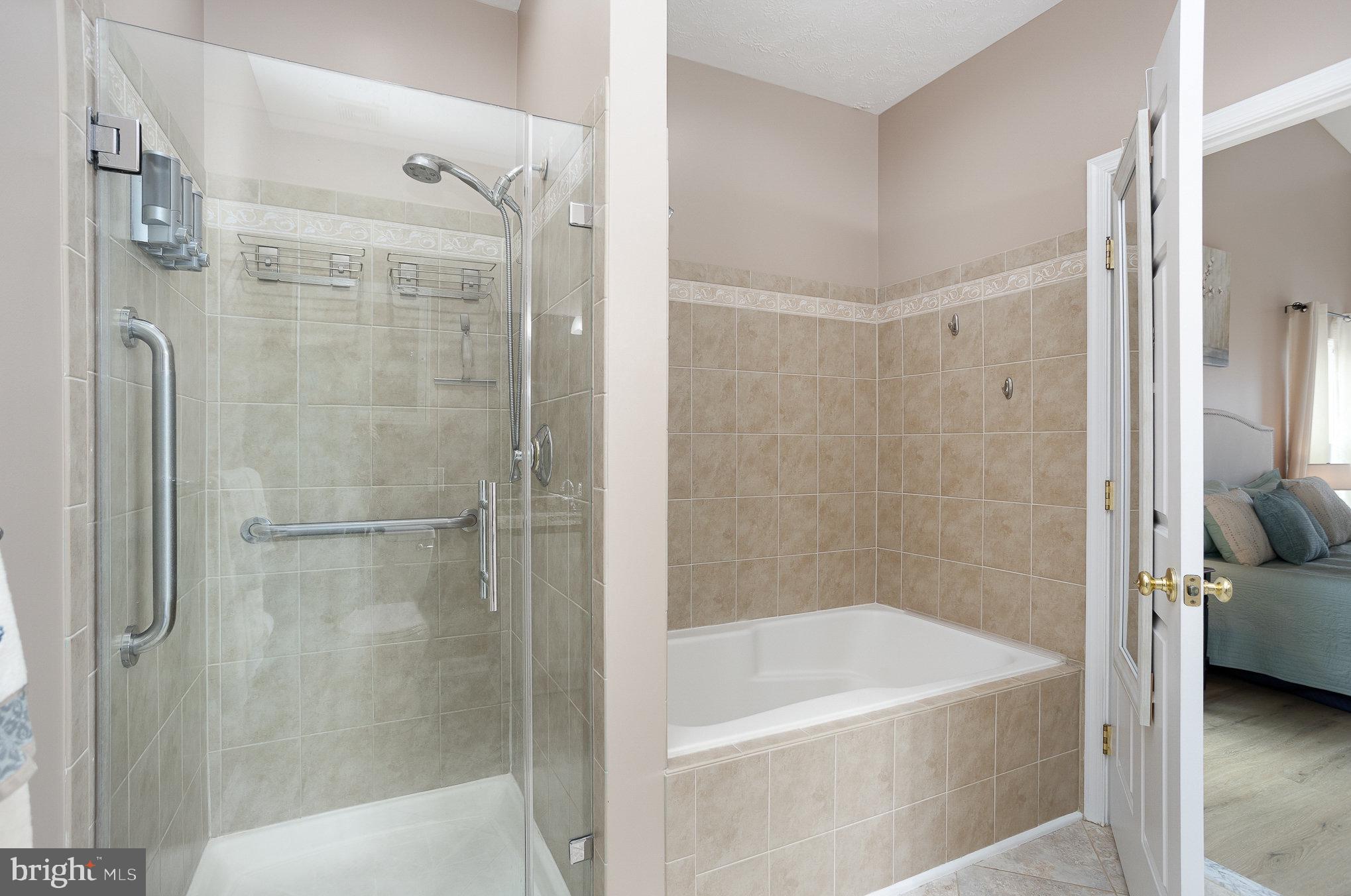 WINDSOR AT PERRY HALL FARMS - Residential