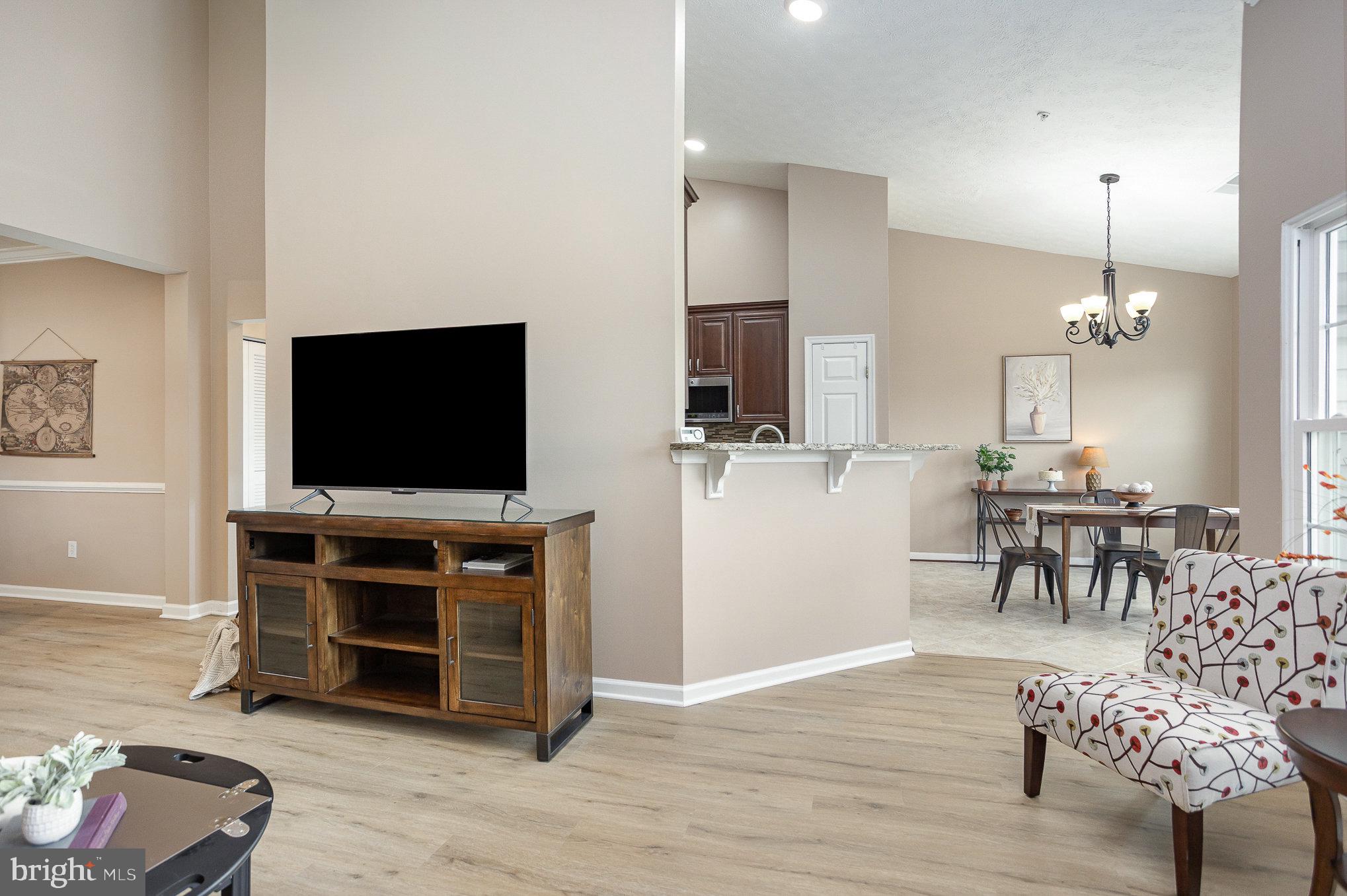 WINDSOR AT PERRY HALL FARMS - Residential