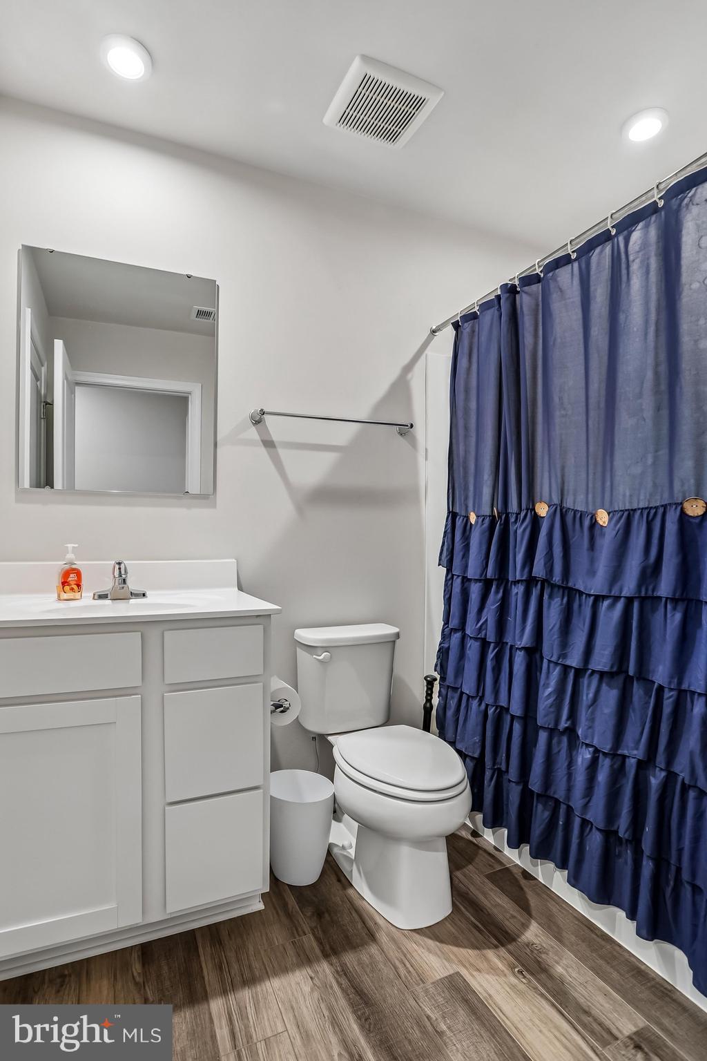 MEADE'S CROSSING - Residential