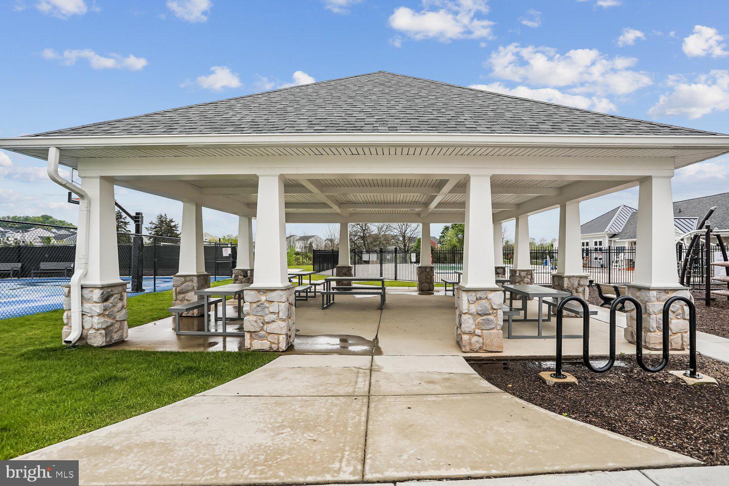 MEADE'S CROSSING - Residential