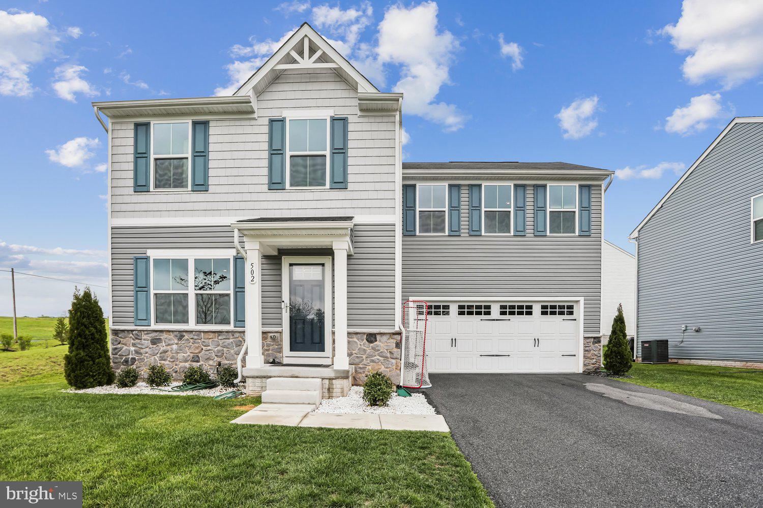 MEADE'S CROSSING - Residential