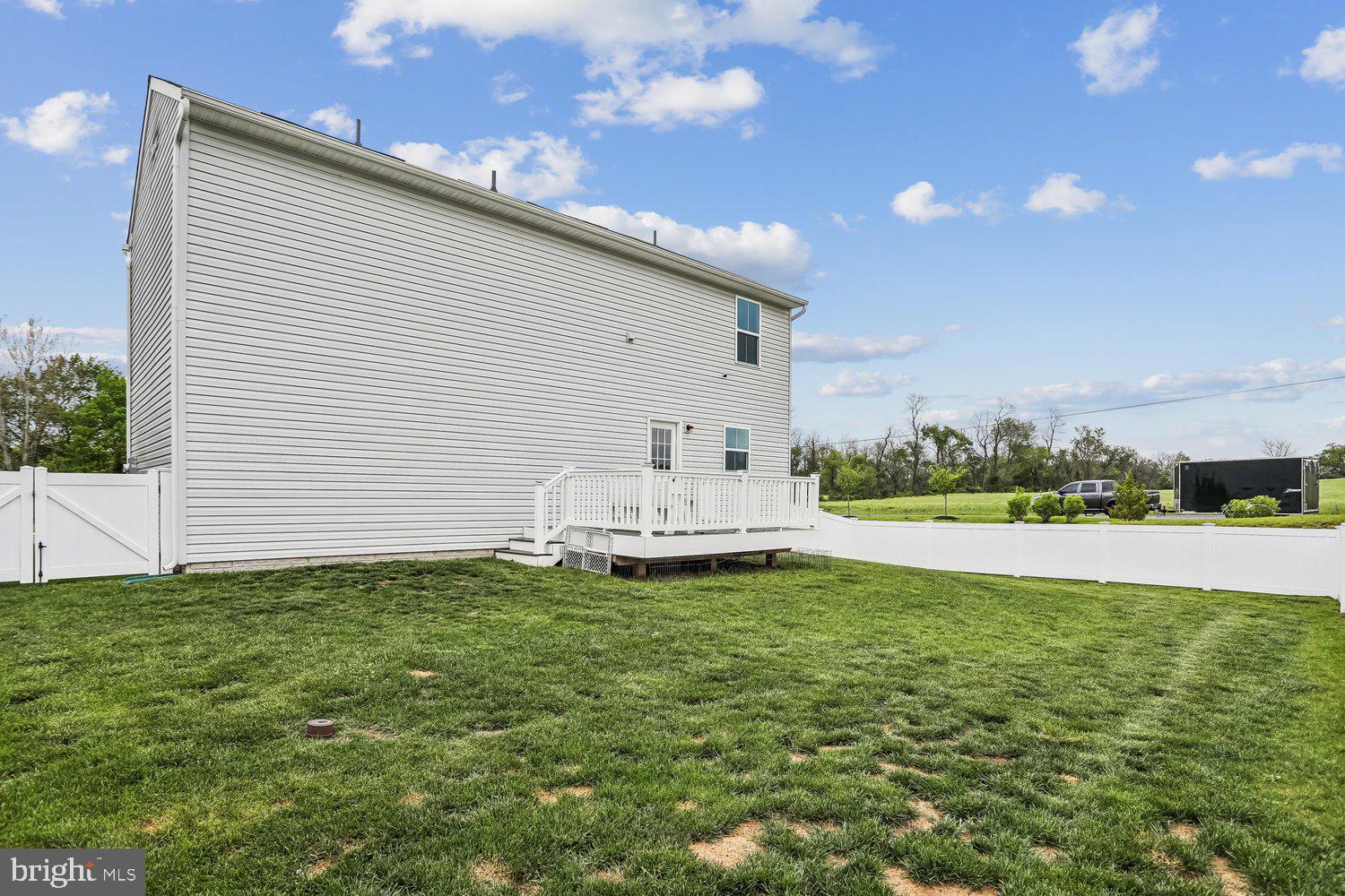 MEADE'S CROSSING - Residential