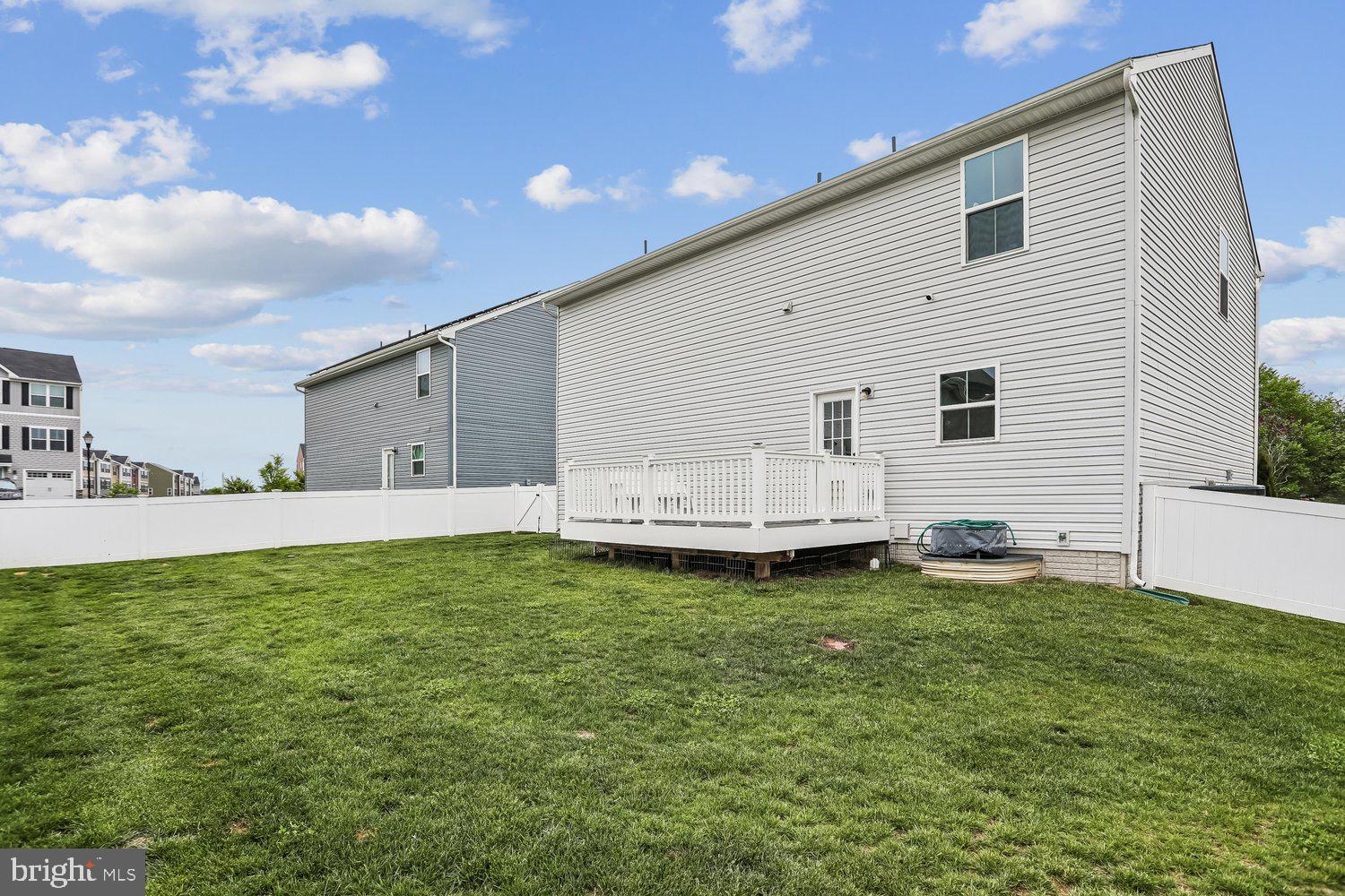 MEADE'S CROSSING - Residential