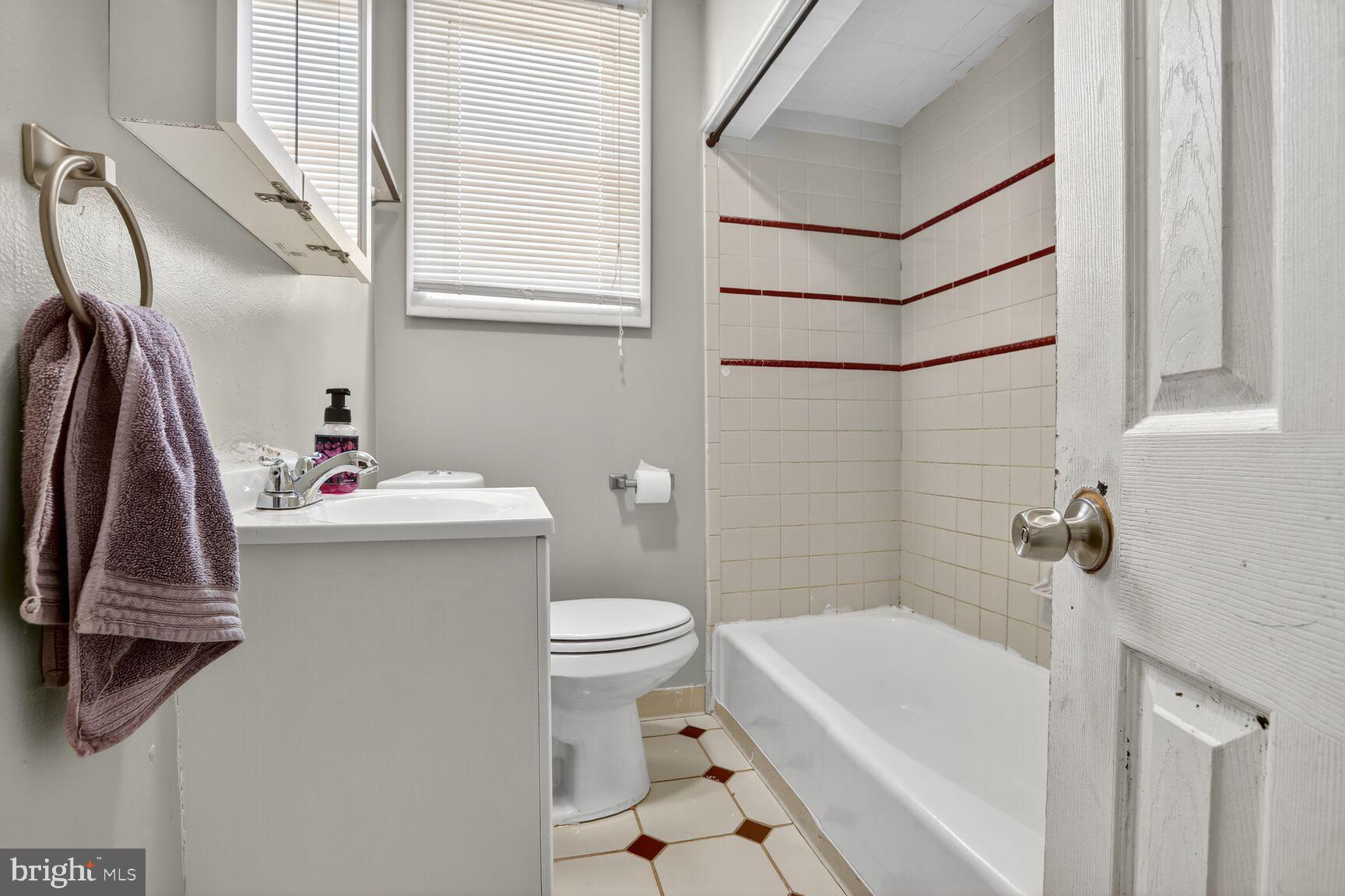HAMILTON HEIGHTS - Residential