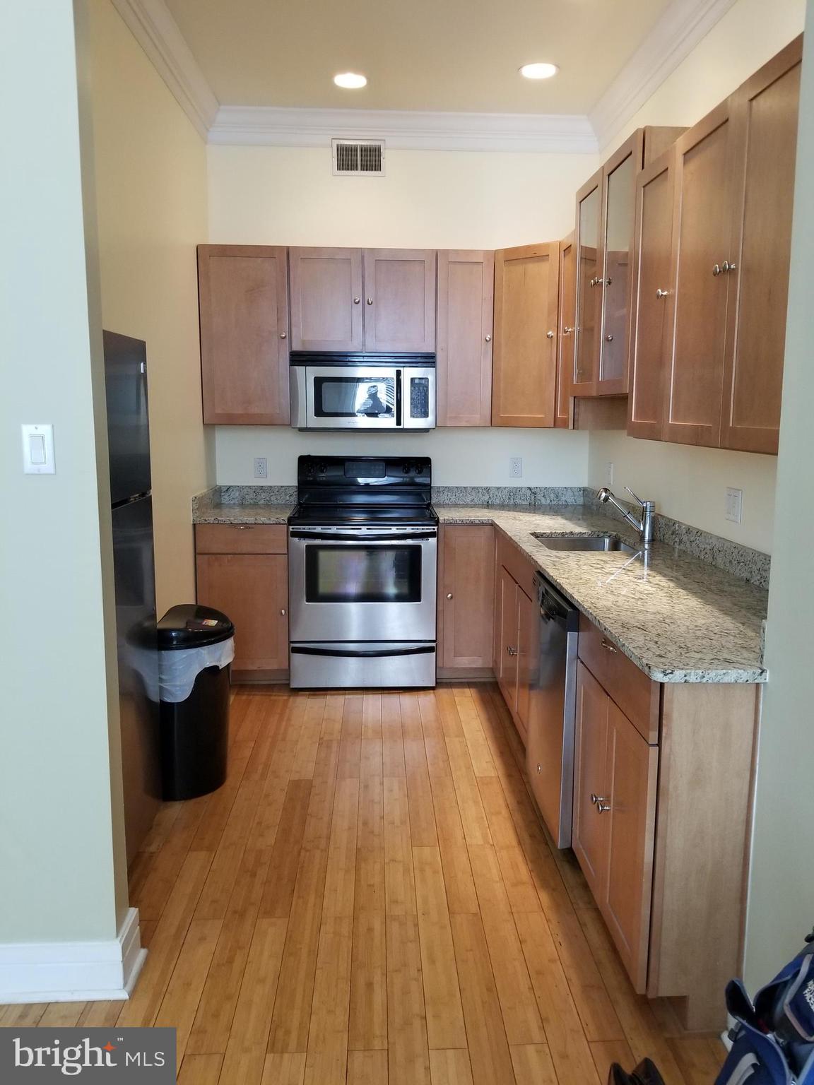 WASHINGTON SQ WEST - Residential Lease