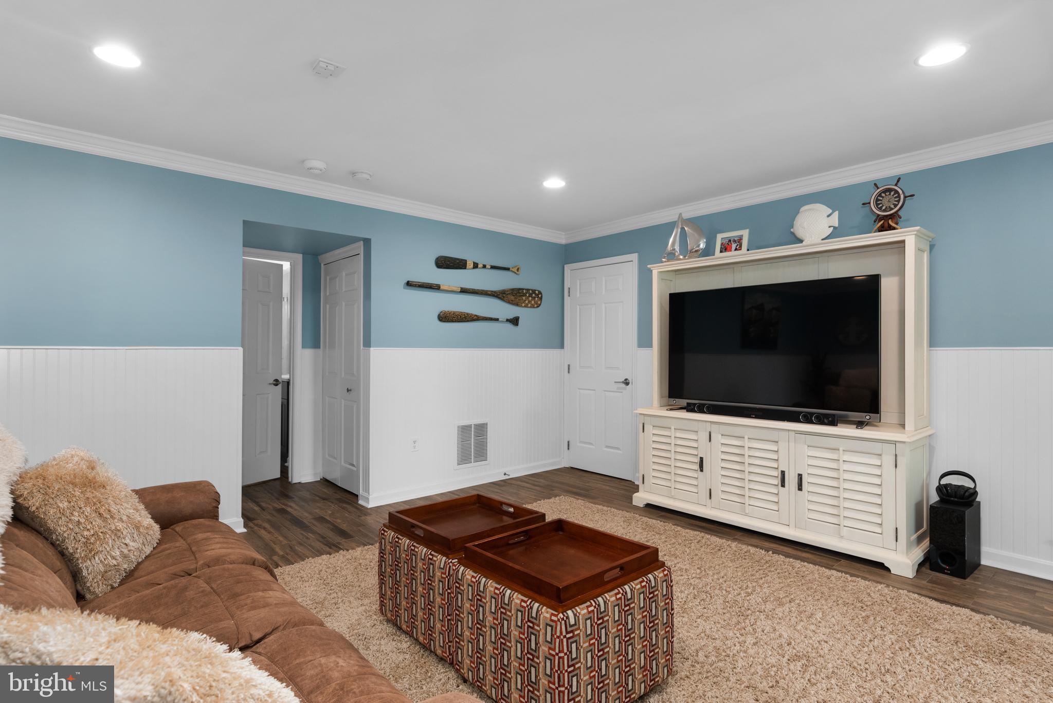 REGULARS - Residential