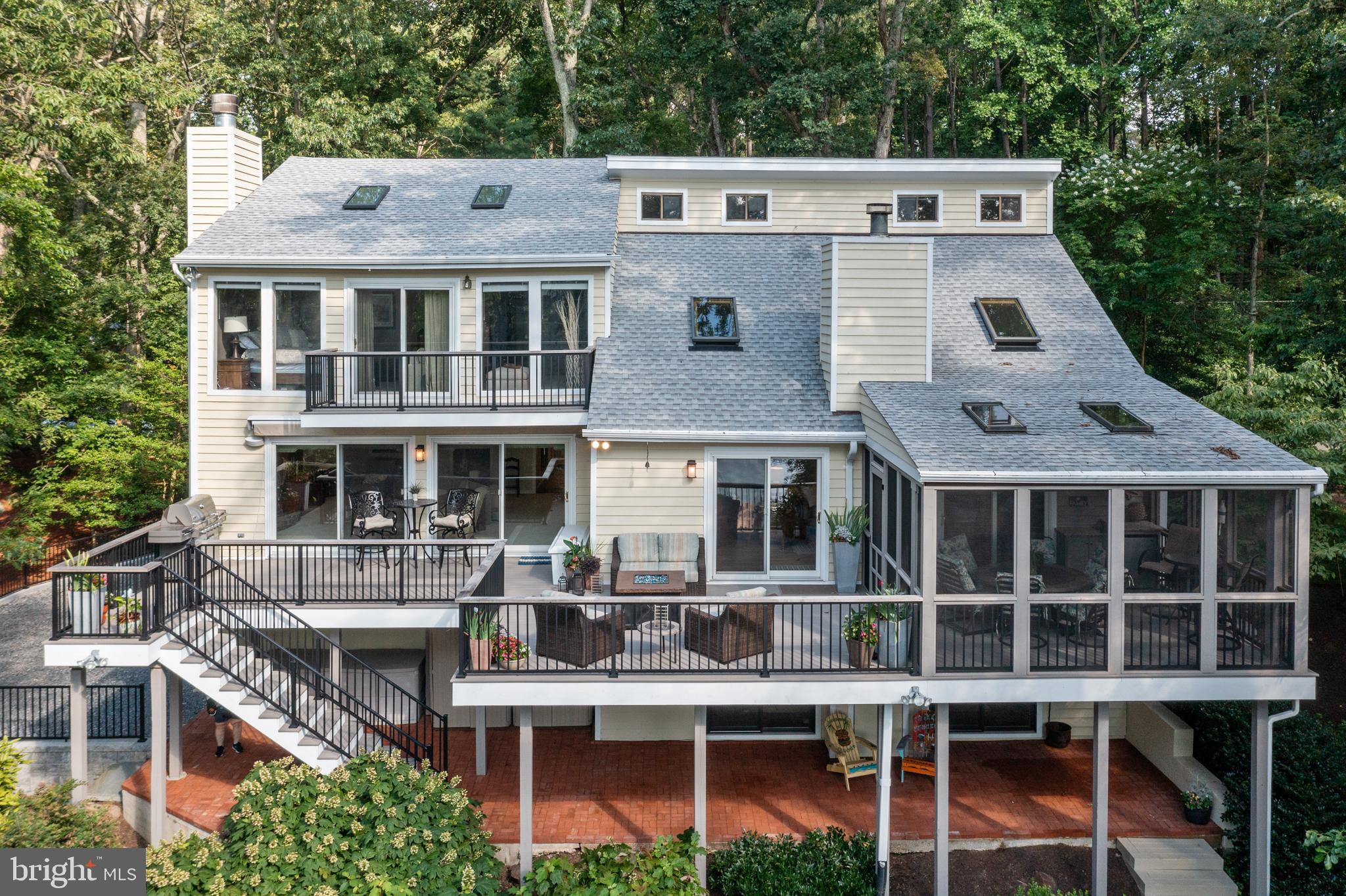 REGULARS - Residential