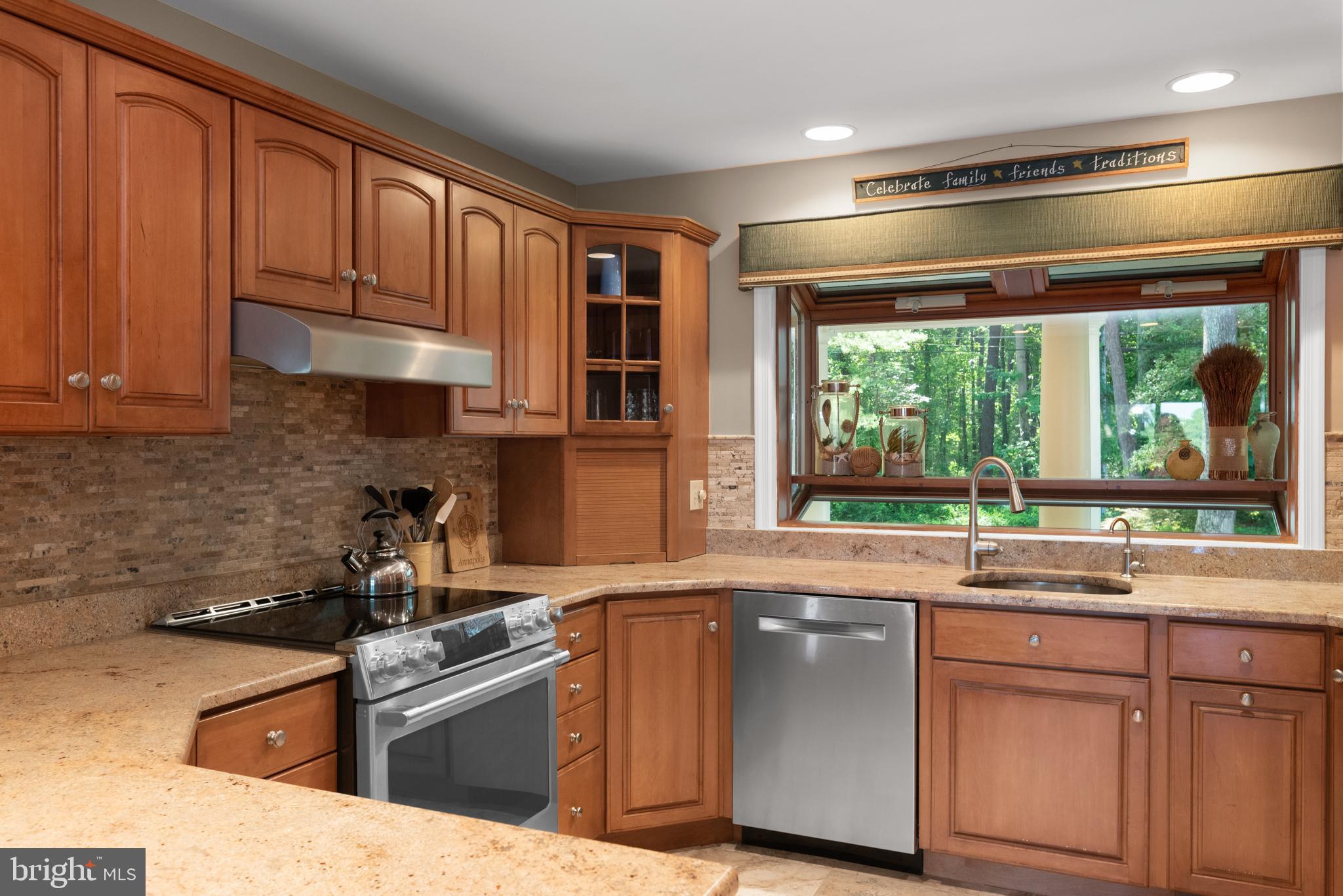 REGULARS - Residential