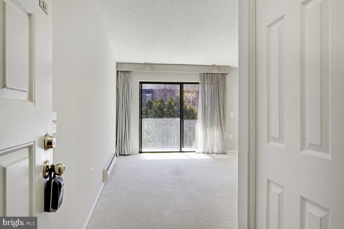 LEISURE WORLD - Residential