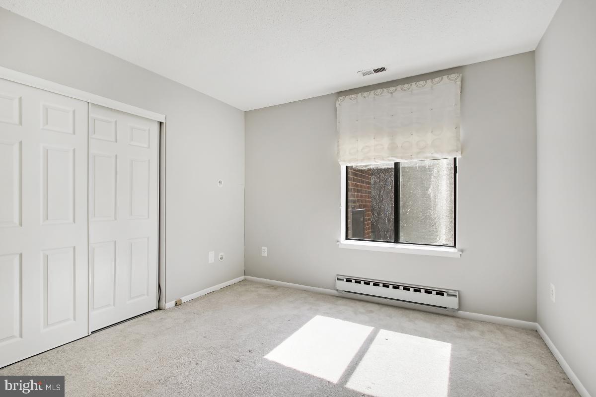 LEISURE WORLD - Residential