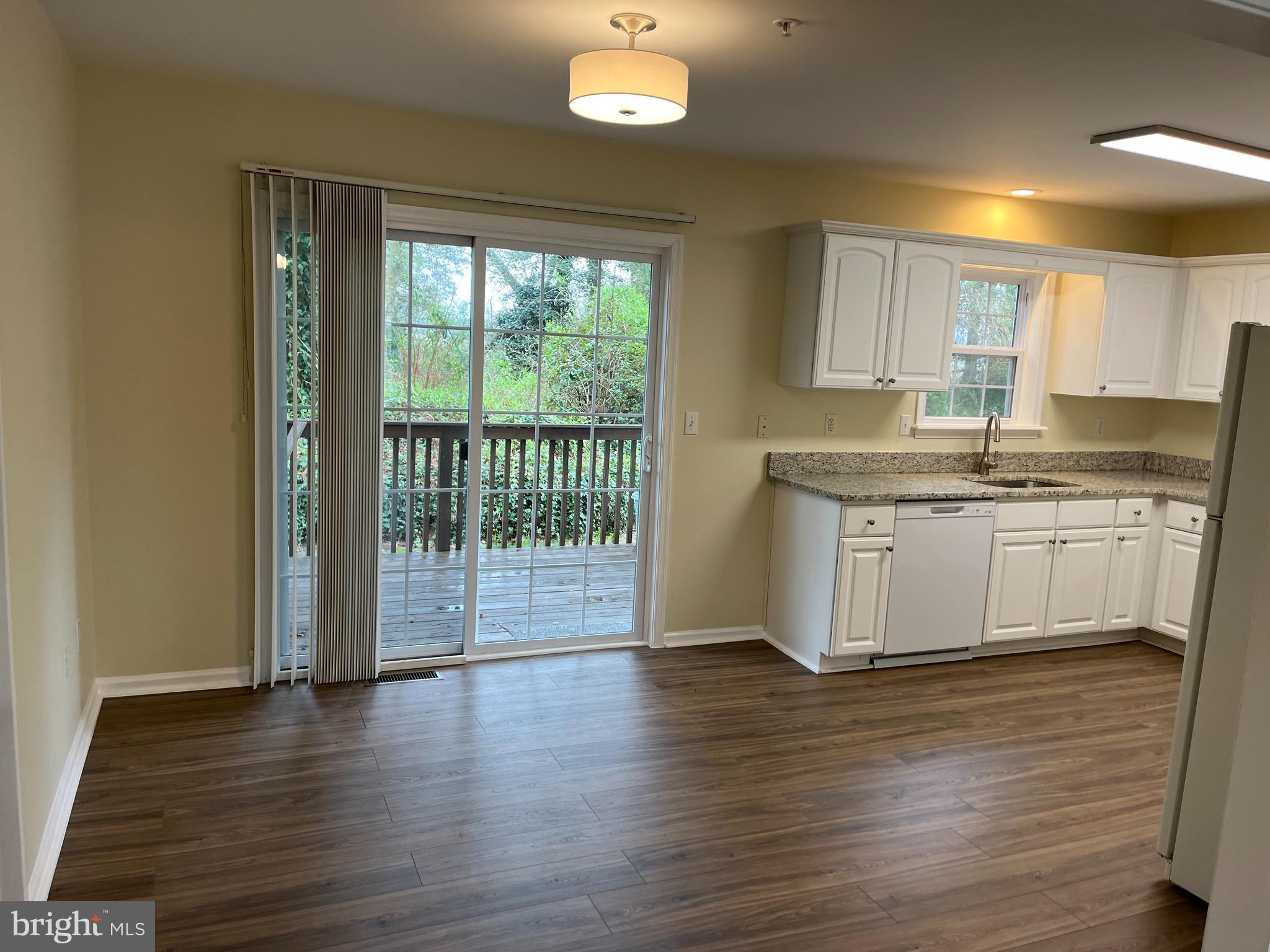 STONE GATE - Residential Lease