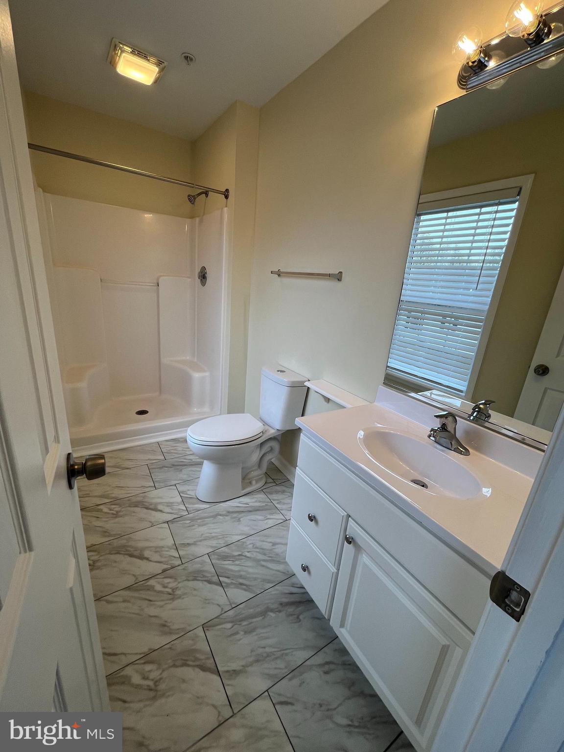 STONE GATE - Residential Lease