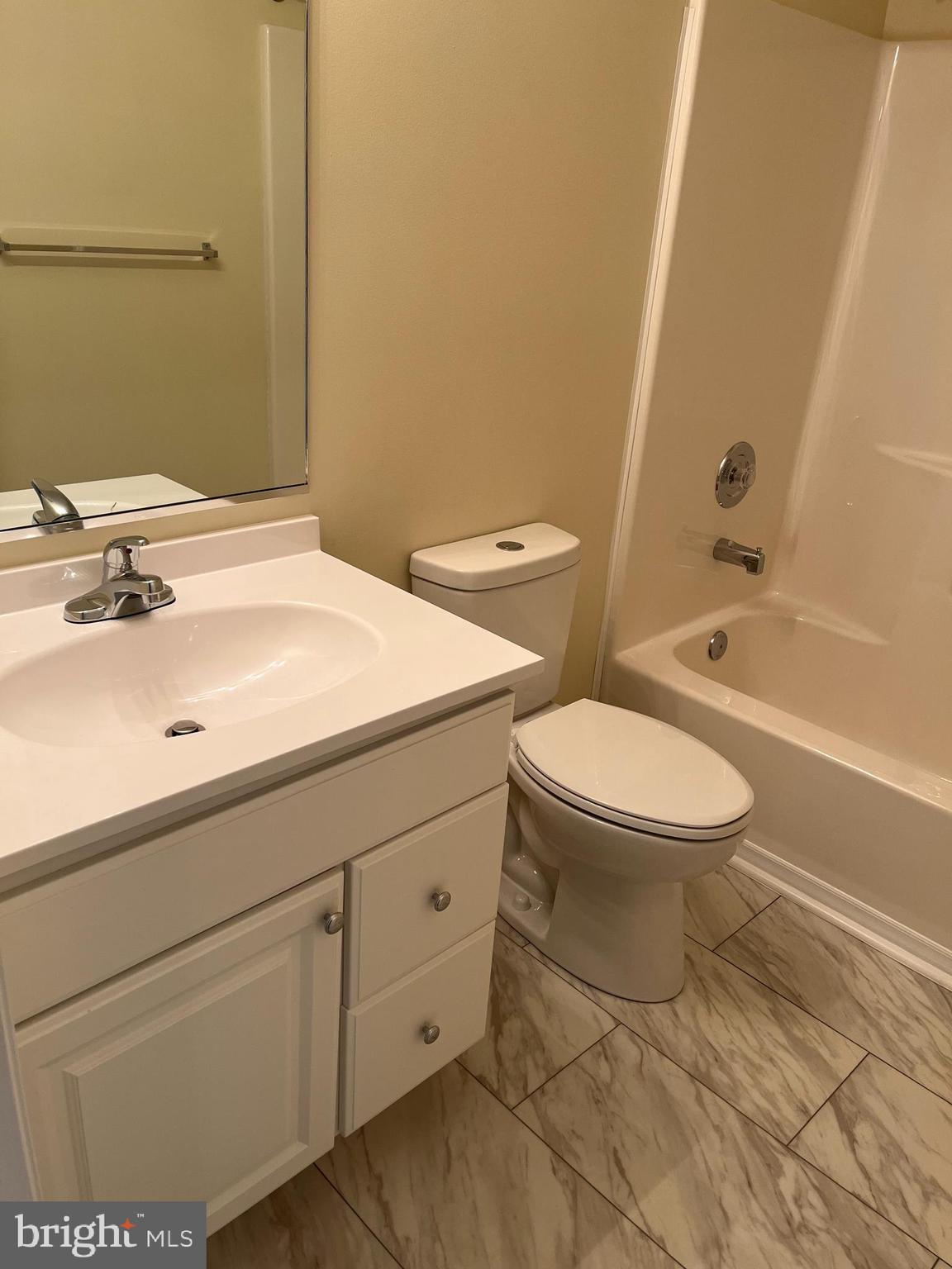 STONE GATE - Residential Lease