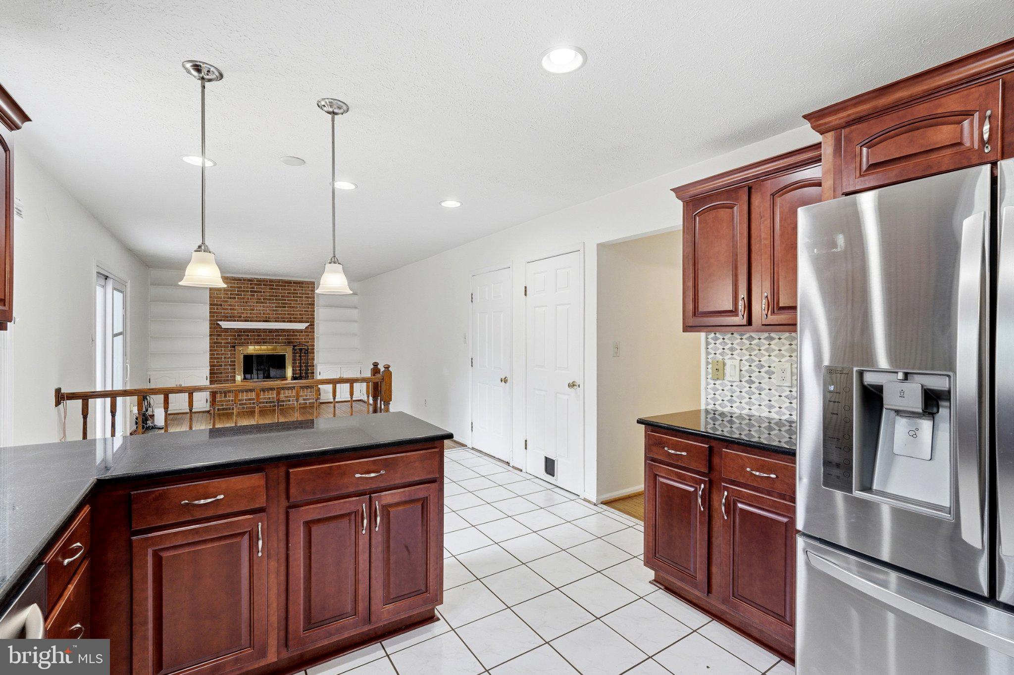 102 N LAURA ANNE DRIVE