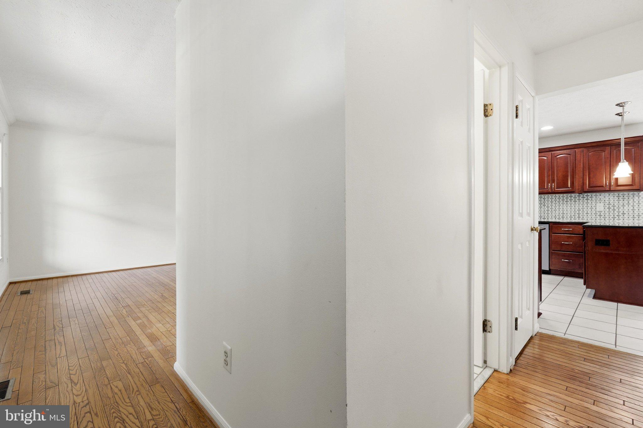 102 N LAURA ANNE DRIVE