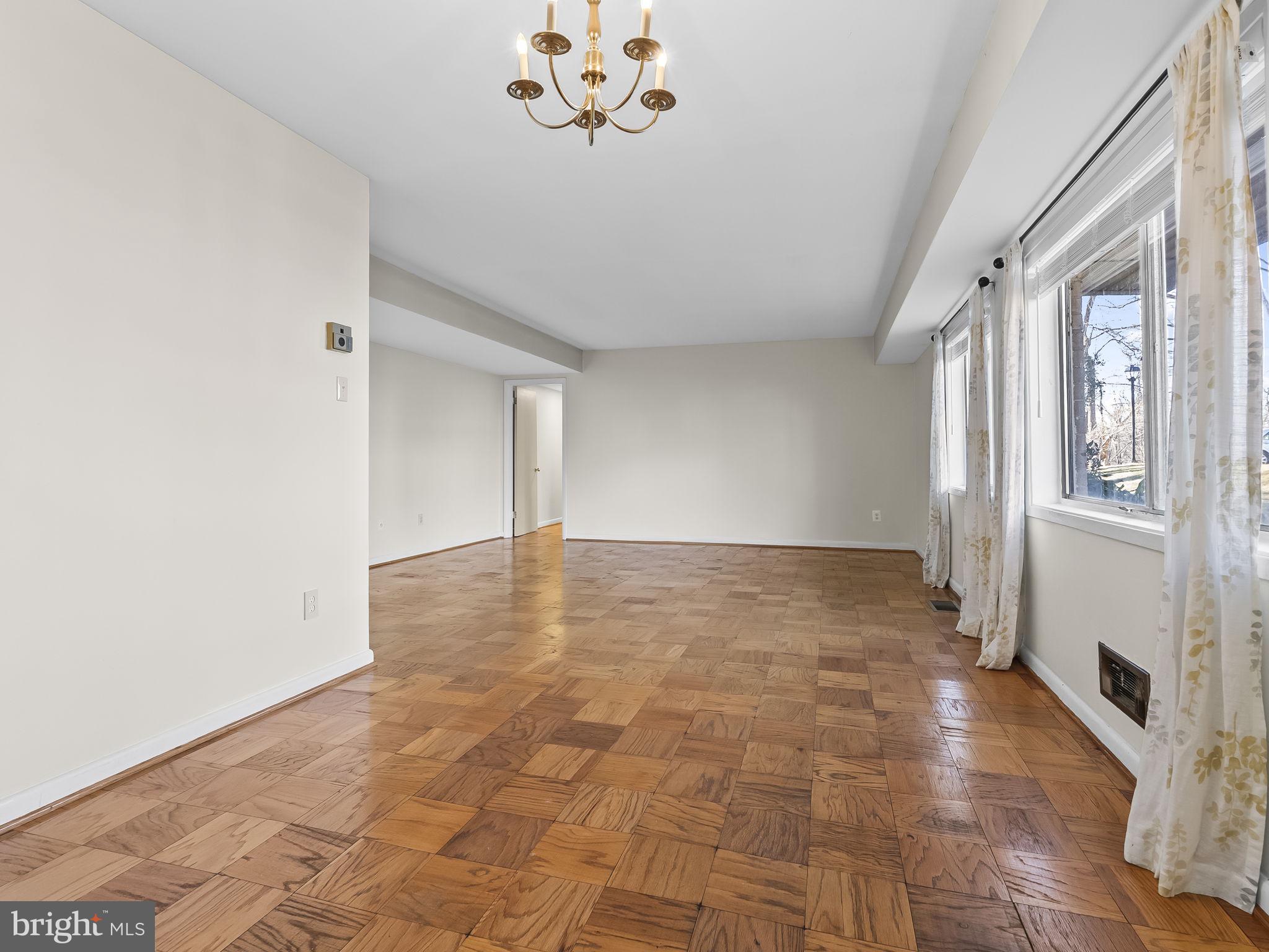 10613 MONTROSE AVENUE 4