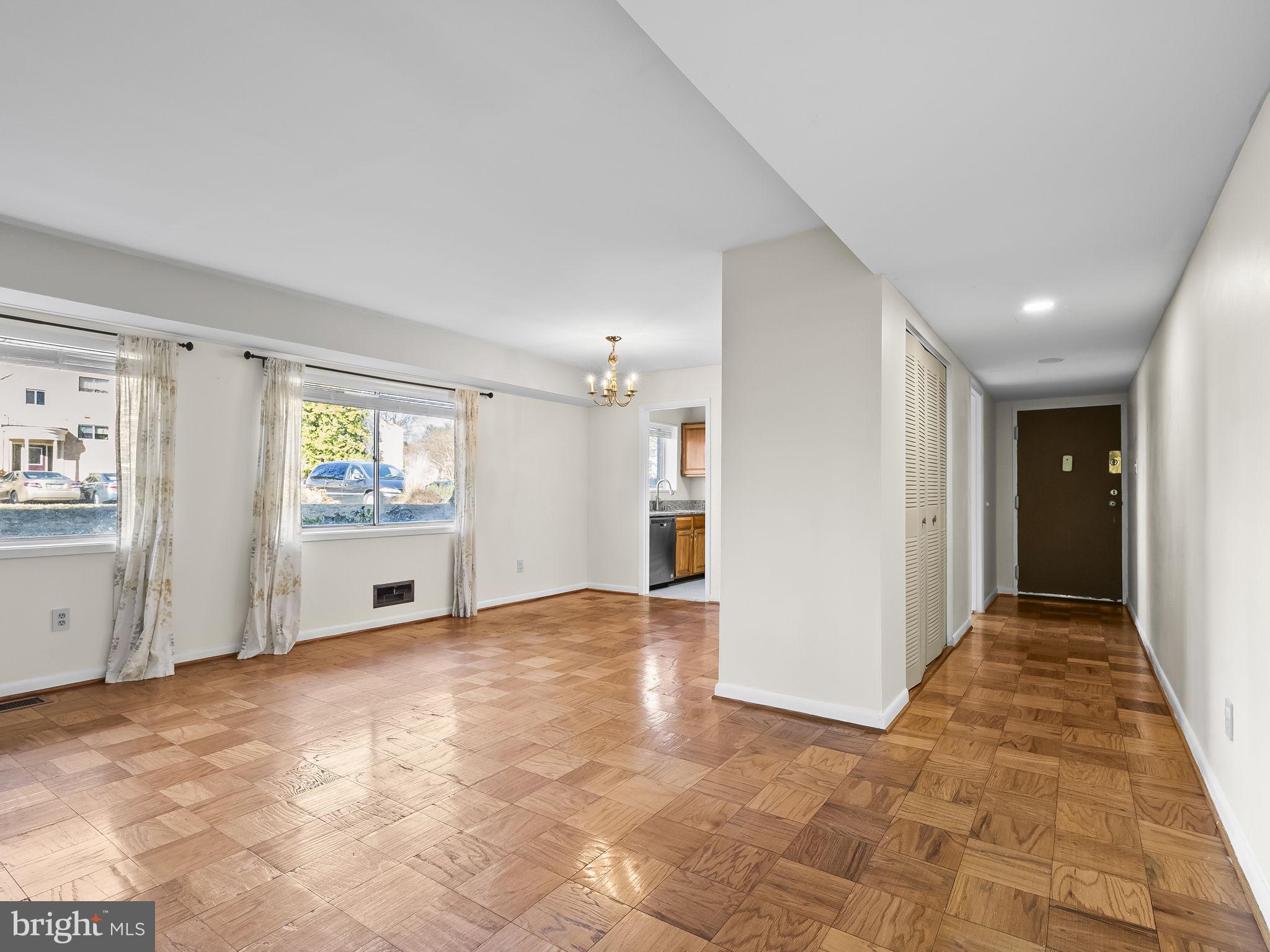 10613 MONTROSE AVENUE 4