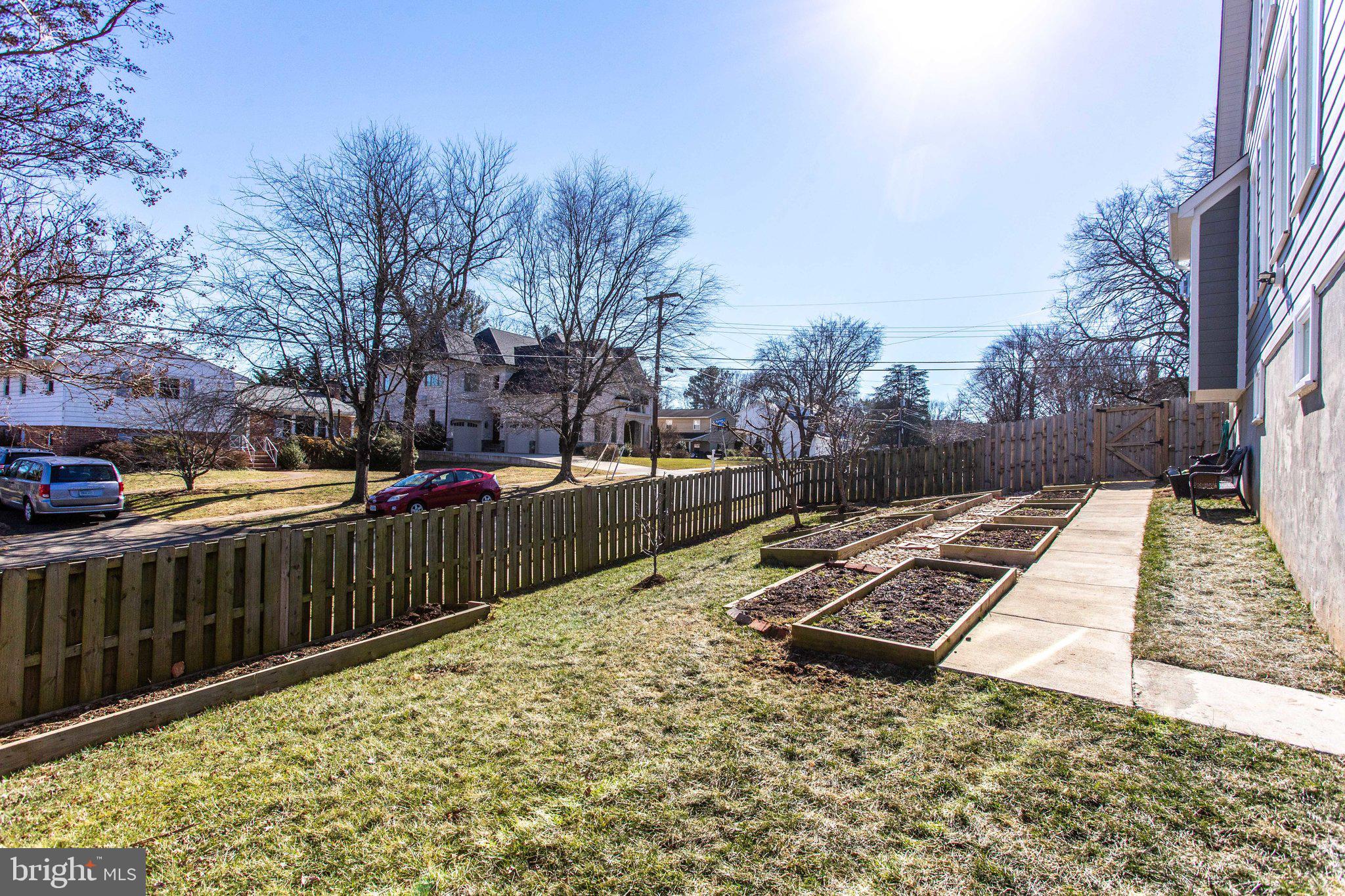 LEWINSVILLE HEIGHTS - Residential