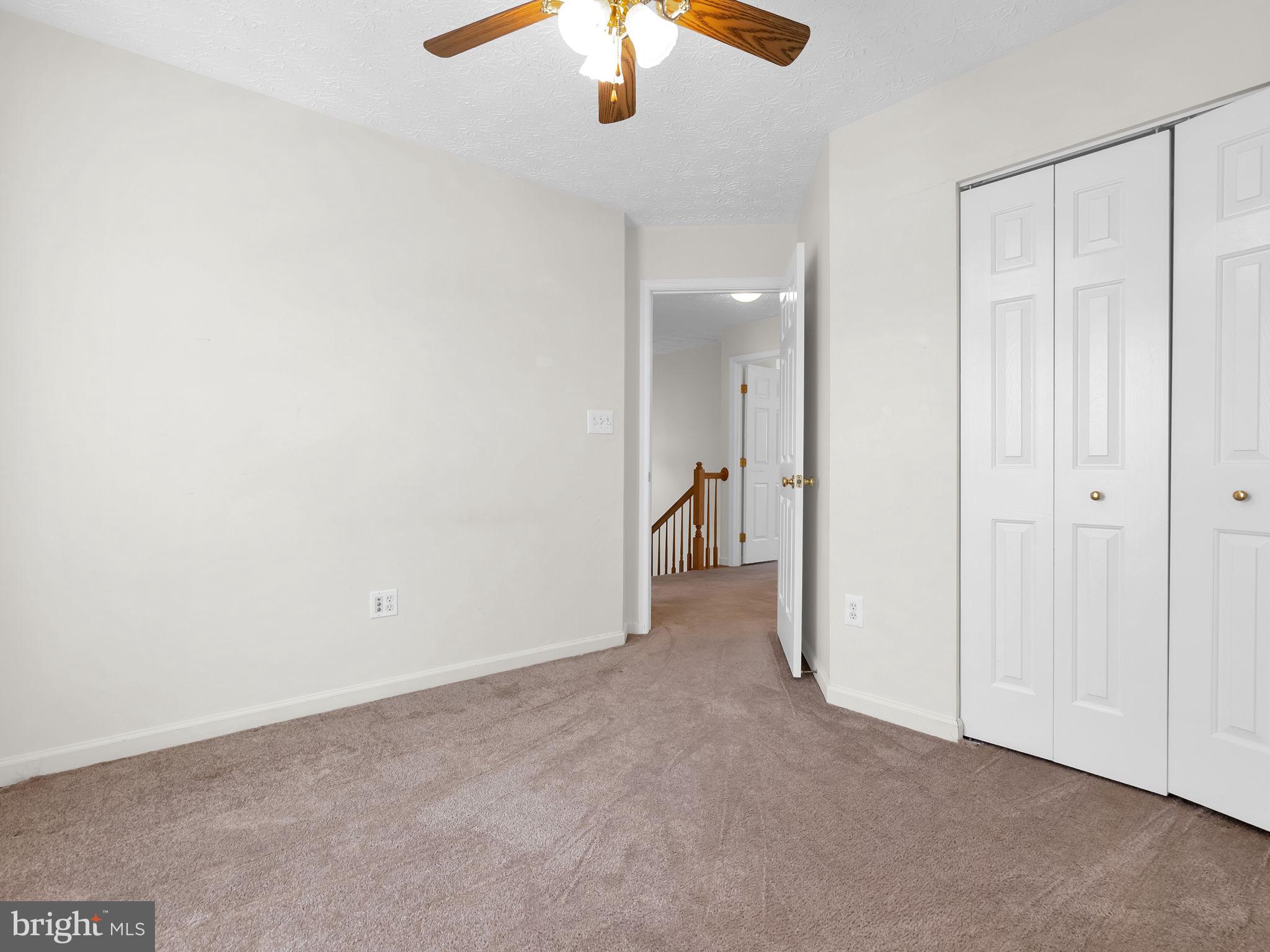 SEVEN OAKS - Residential