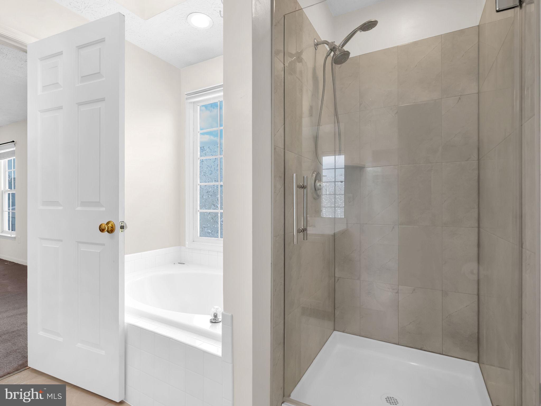 SEVEN OAKS - Residential